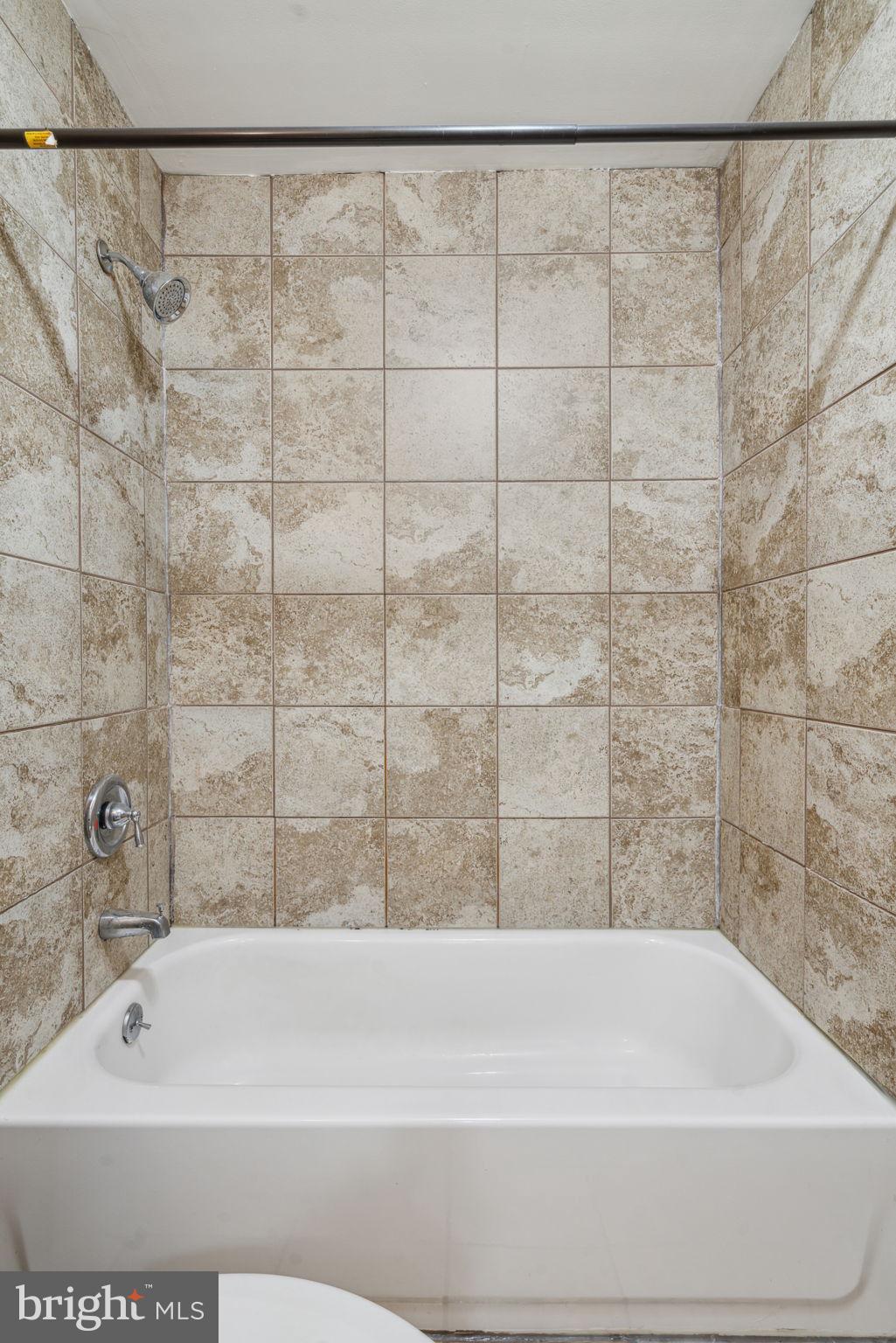 GRADUATE HOSPITAL - Residential Lease