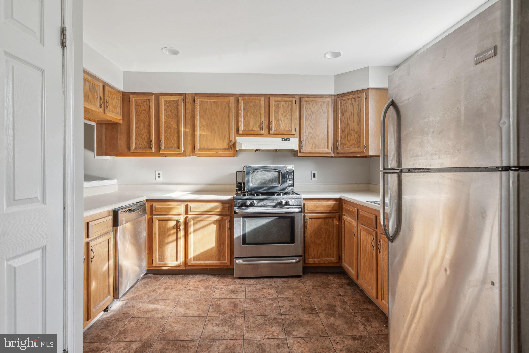 GRADUATE HOSPITAL - Residential Lease