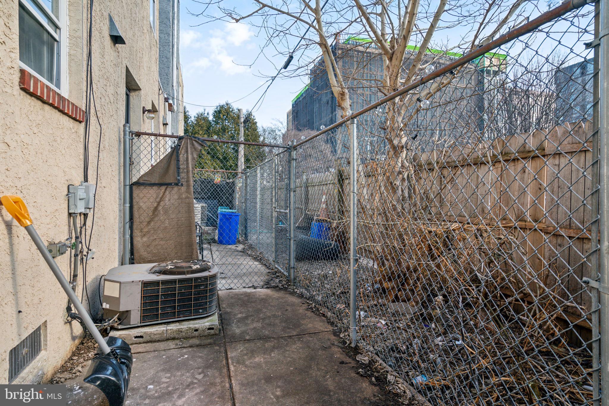 GRADUATE HOSPITAL - Residential Lease