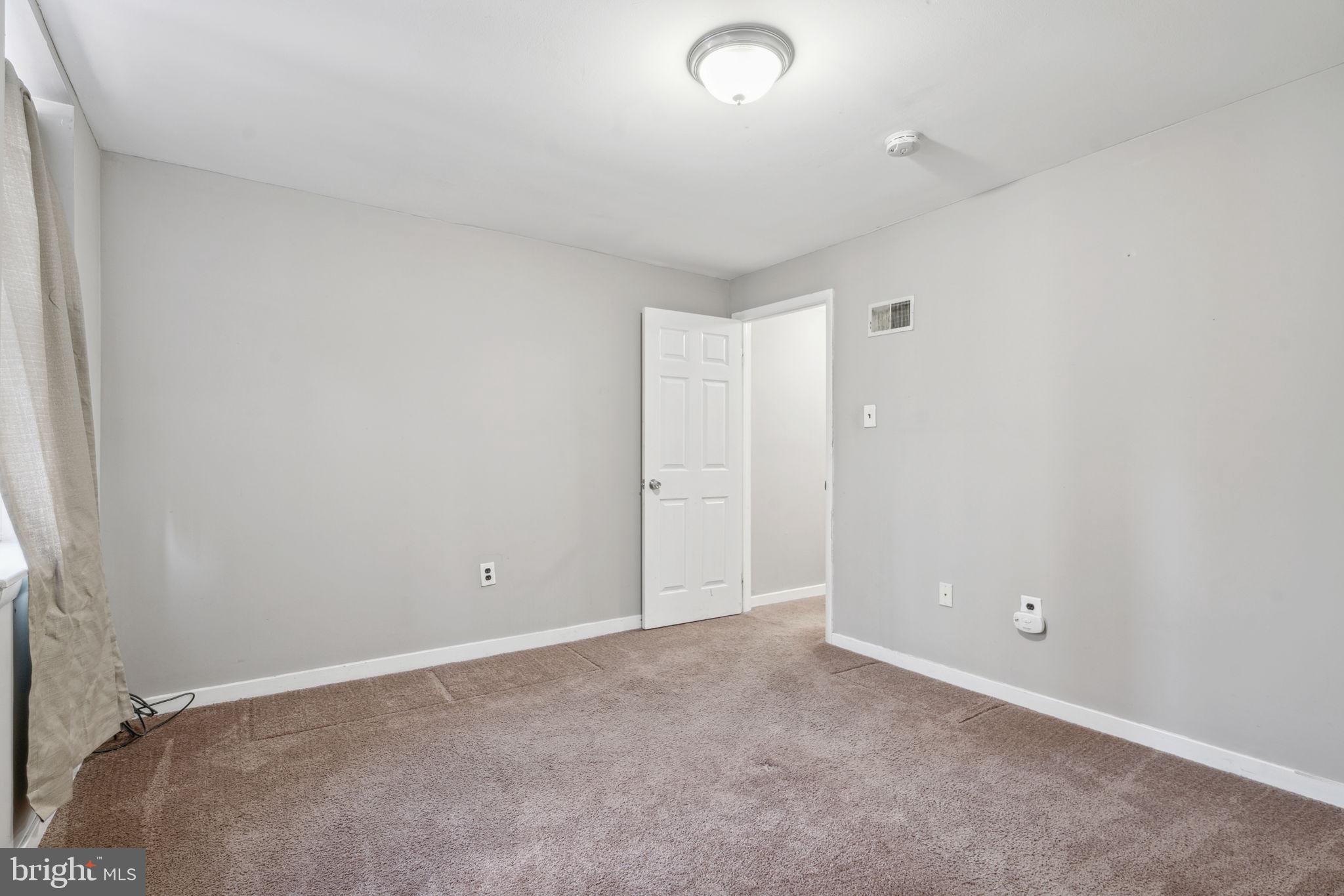 GRADUATE HOSPITAL - Residential Lease