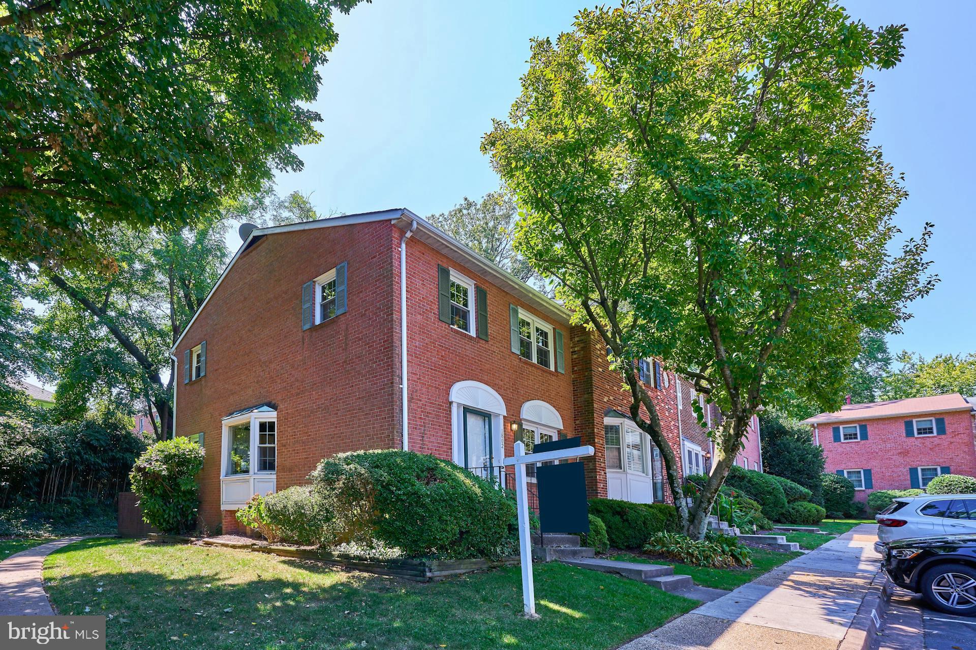 TARA TOWNE - Residential