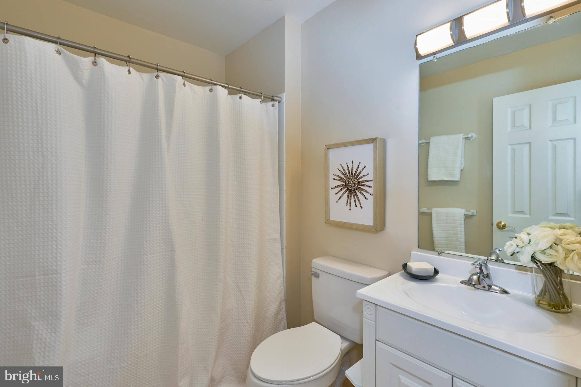 TARA TOWNE - Residential