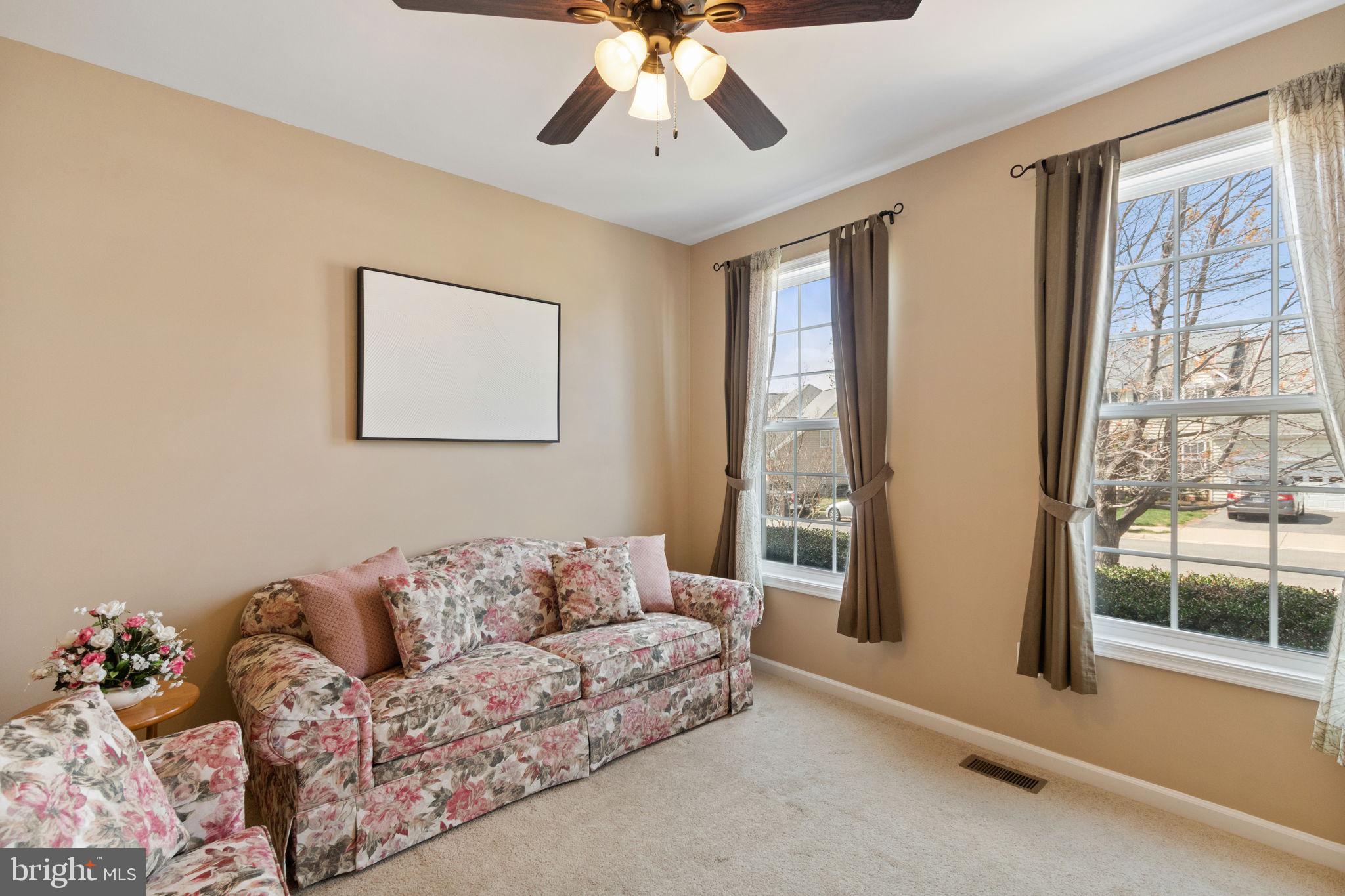 16 BANNER SPRING CIRCLE