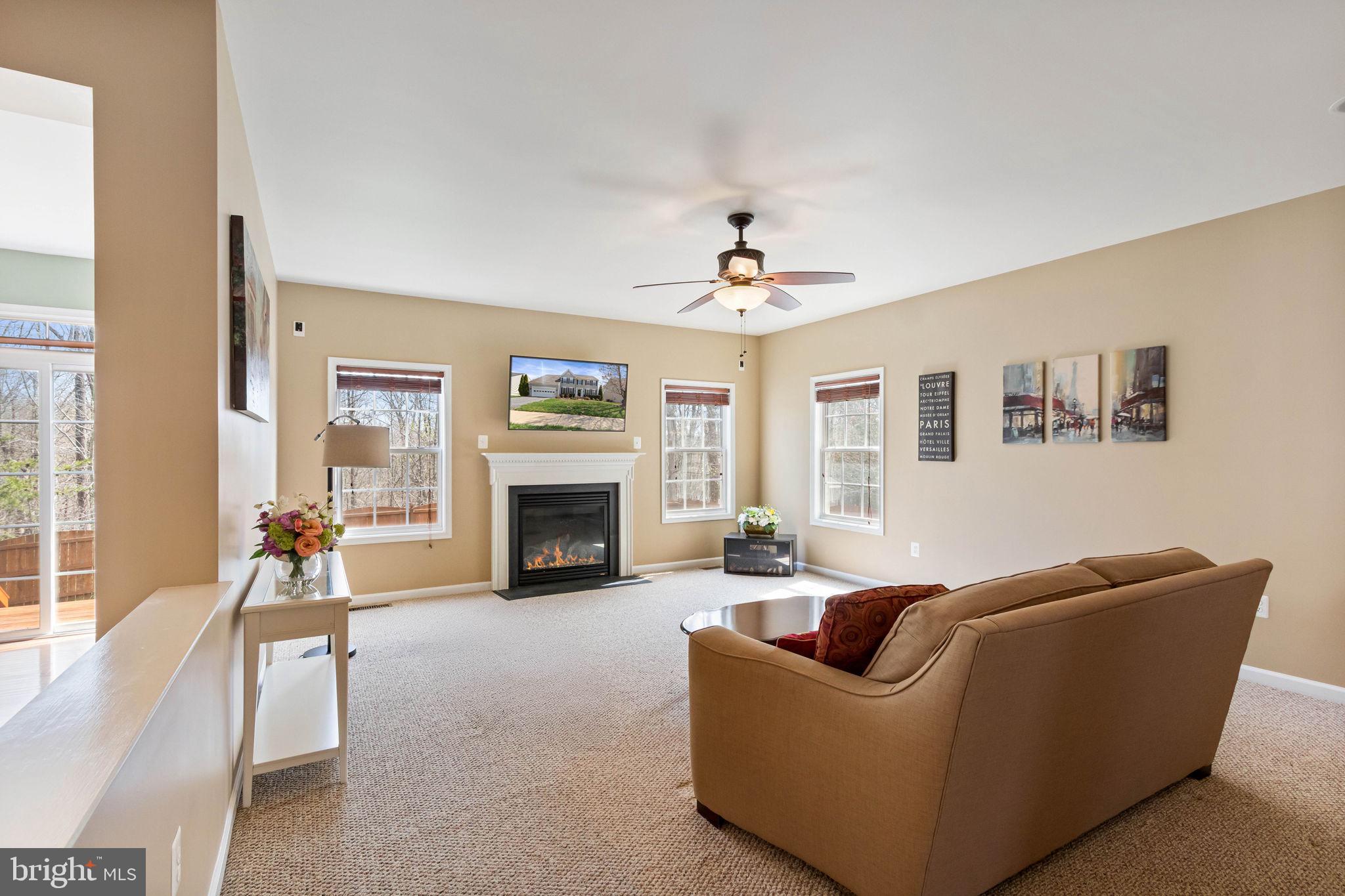 16 BANNER SPRING CIRCLE