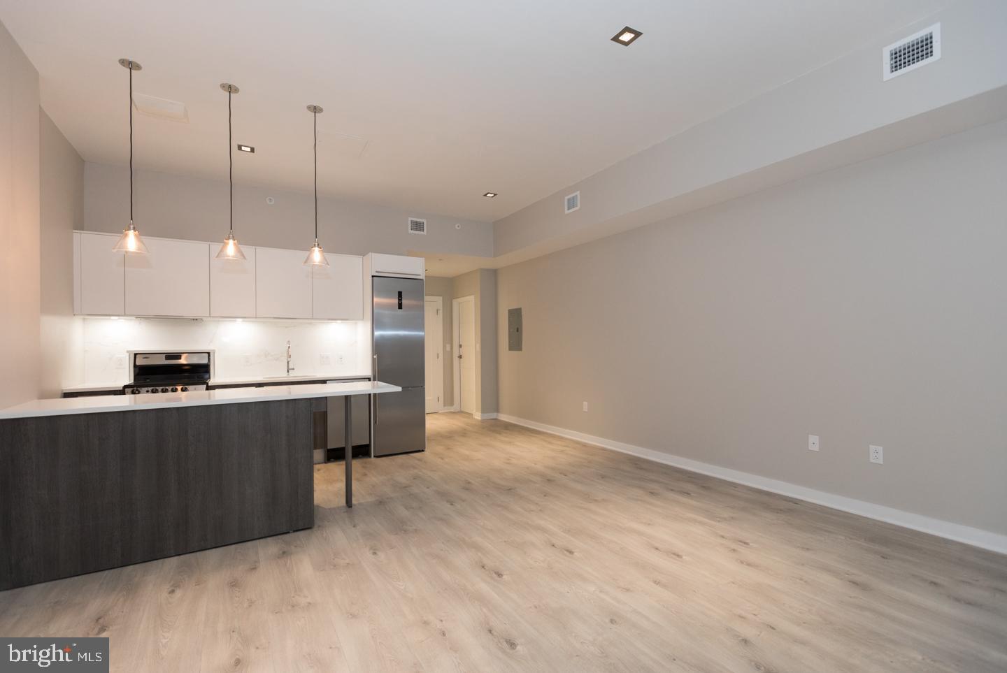 1602 SANSOM STREET 6