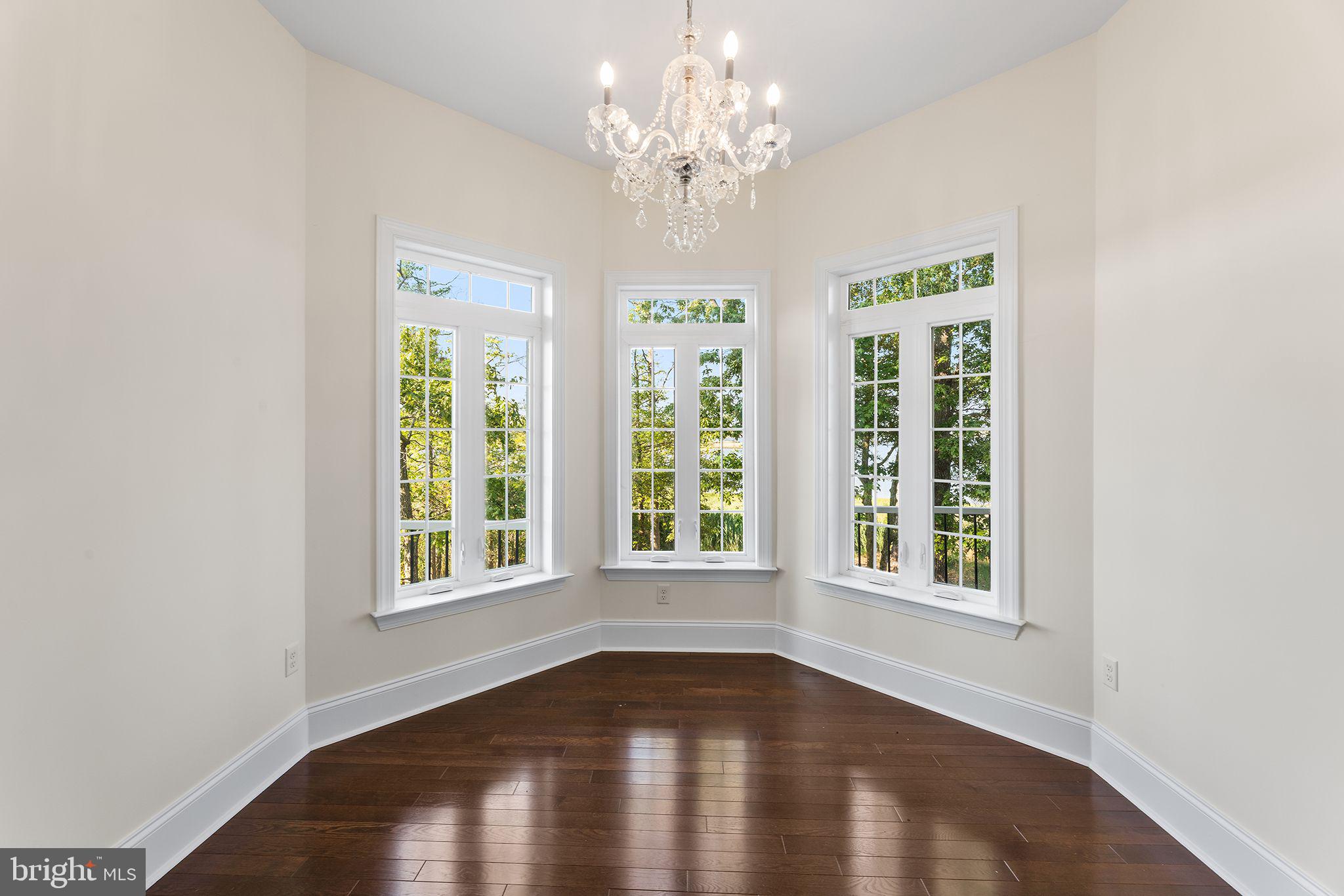 GLEN RIDDLE - Residential