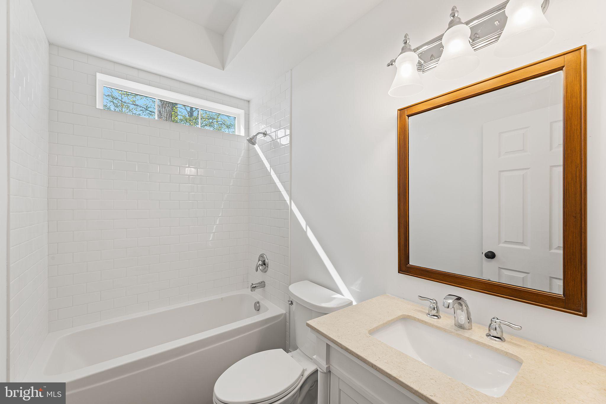 GLEN RIDDLE - Residential