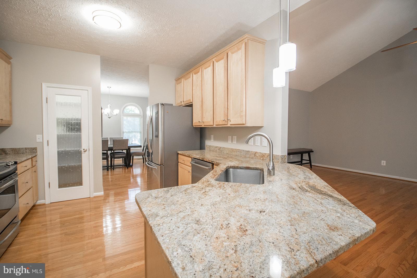 ESTATES AT SINGLETREE - Residential