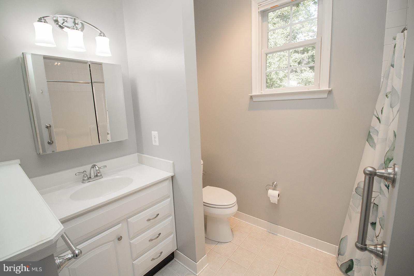 ESTATES AT SINGLETREE - Residential