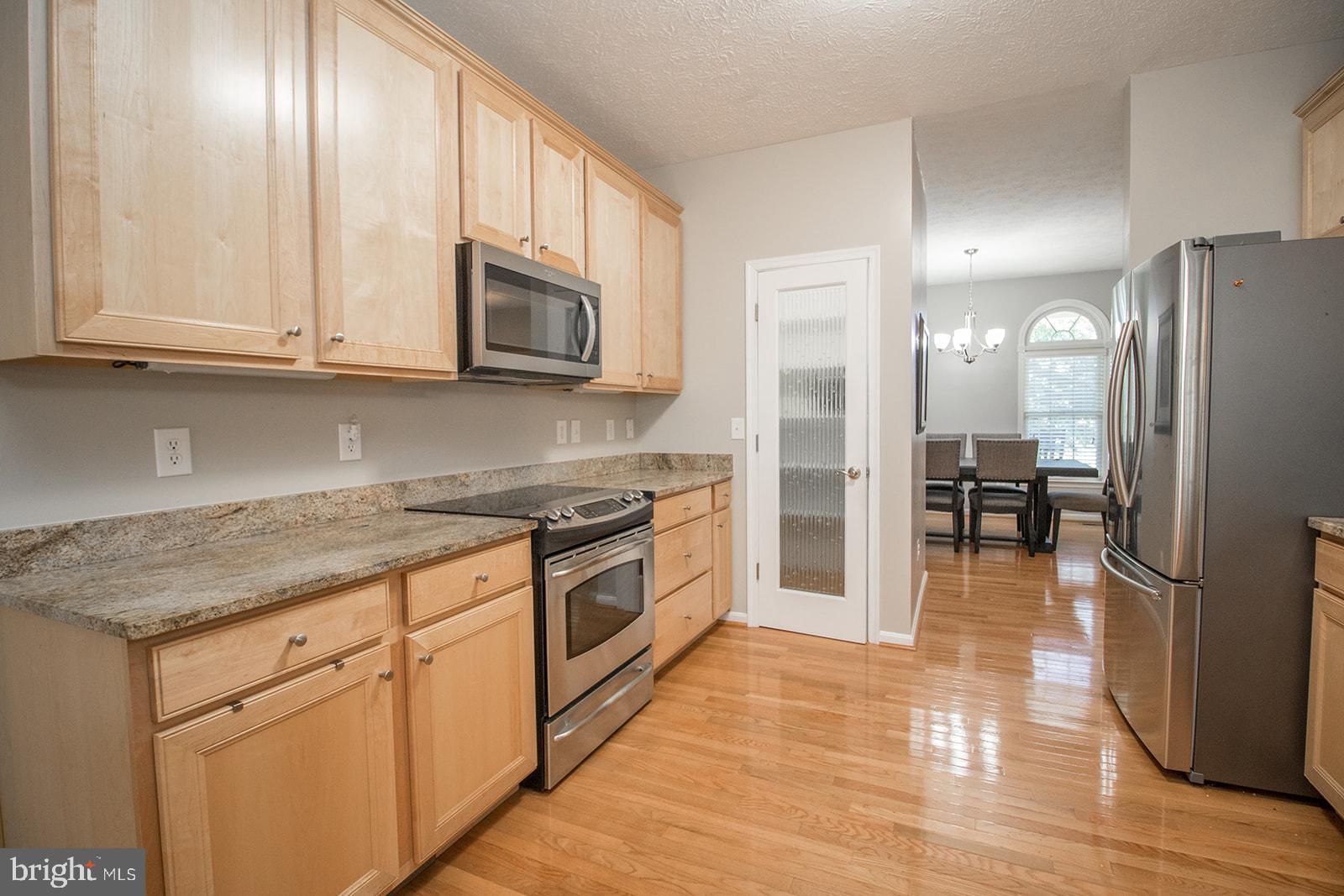 ESTATES AT SINGLETREE - Residential