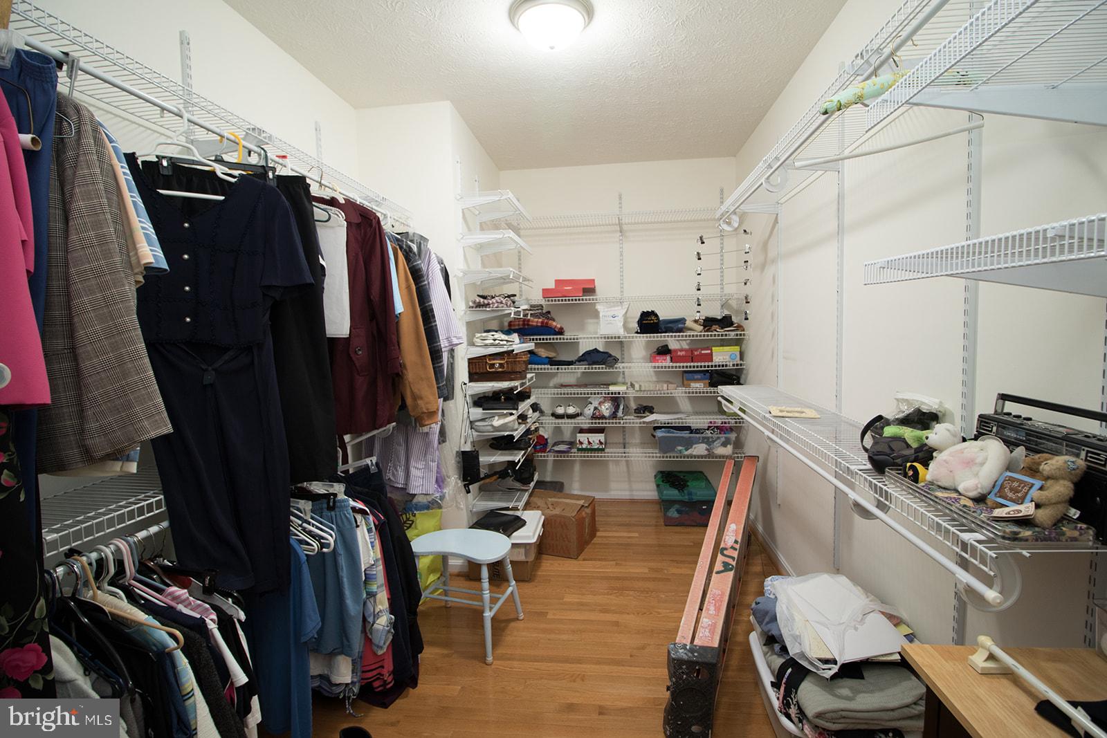 ESTATES AT SINGLETREE - Residential