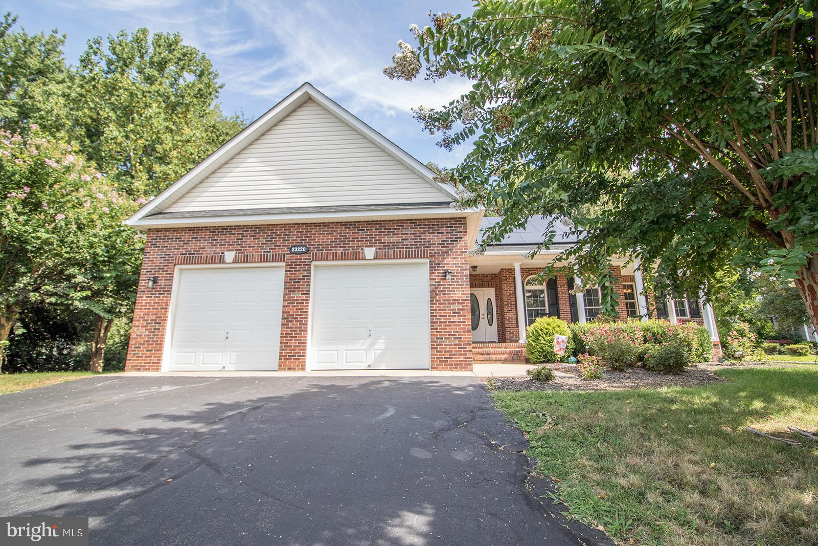 ESTATES AT SINGLETREE - Residential