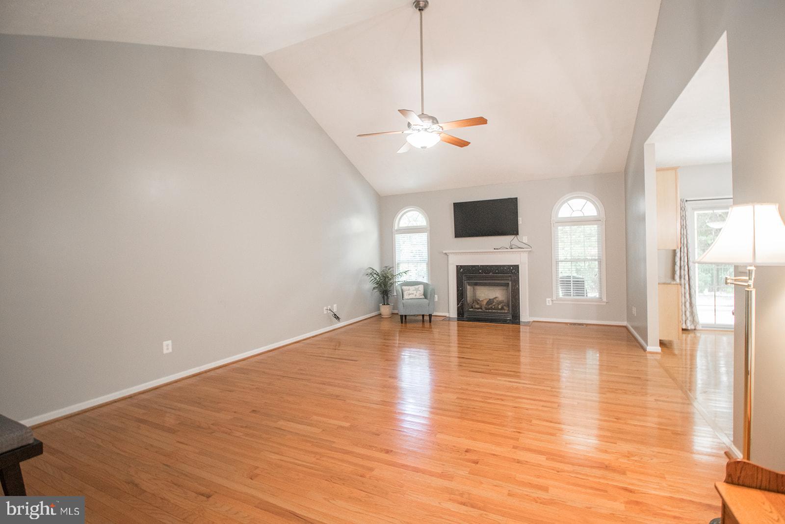 ESTATES AT SINGLETREE - Residential