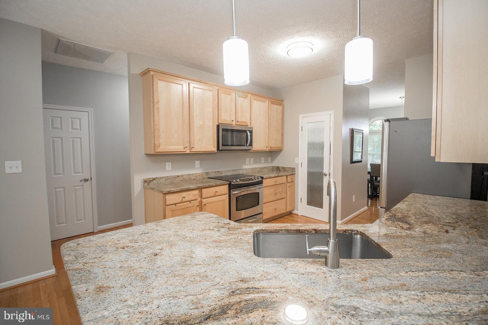 ESTATES AT SINGLETREE - Residential