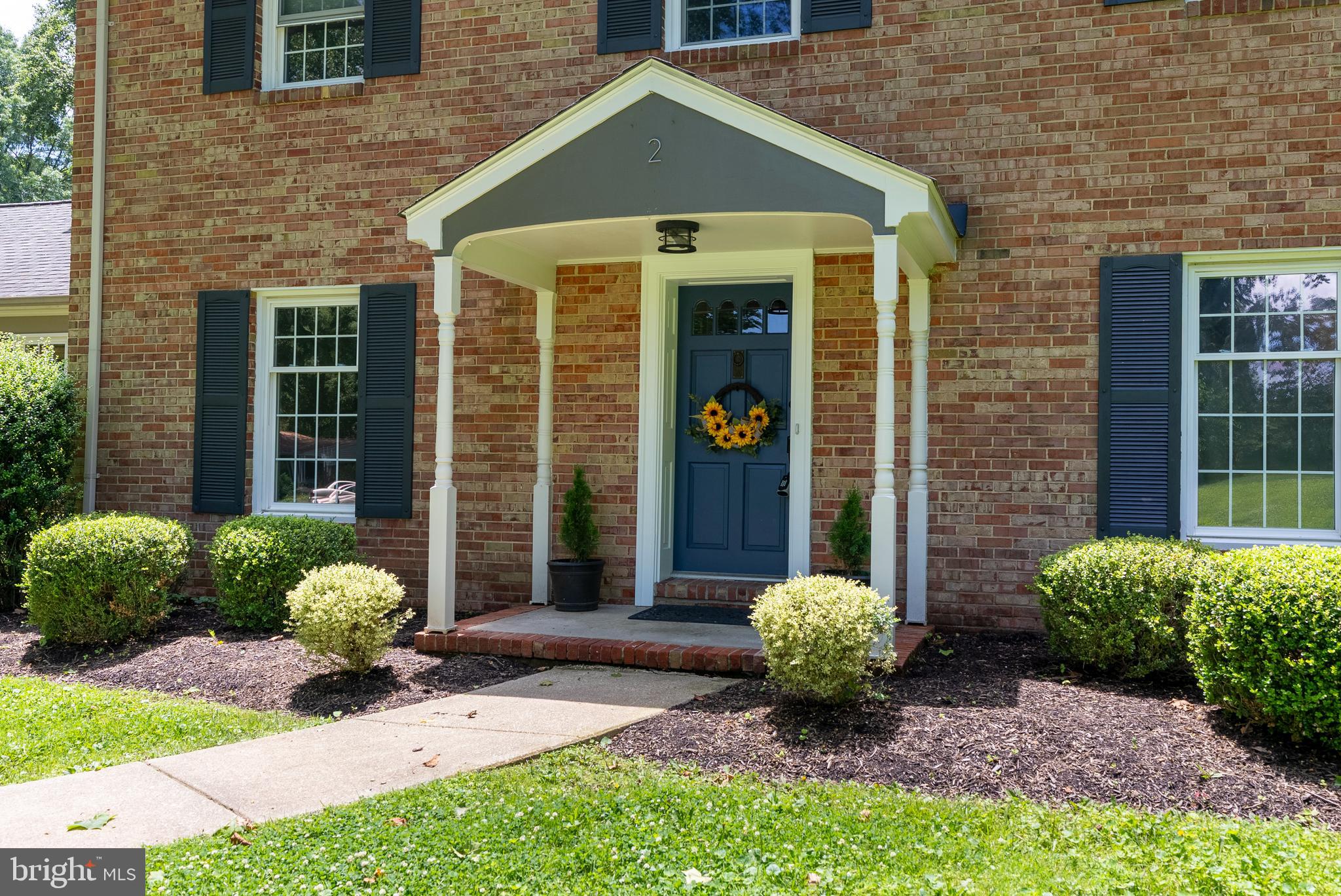 2 CHICKORY COURT