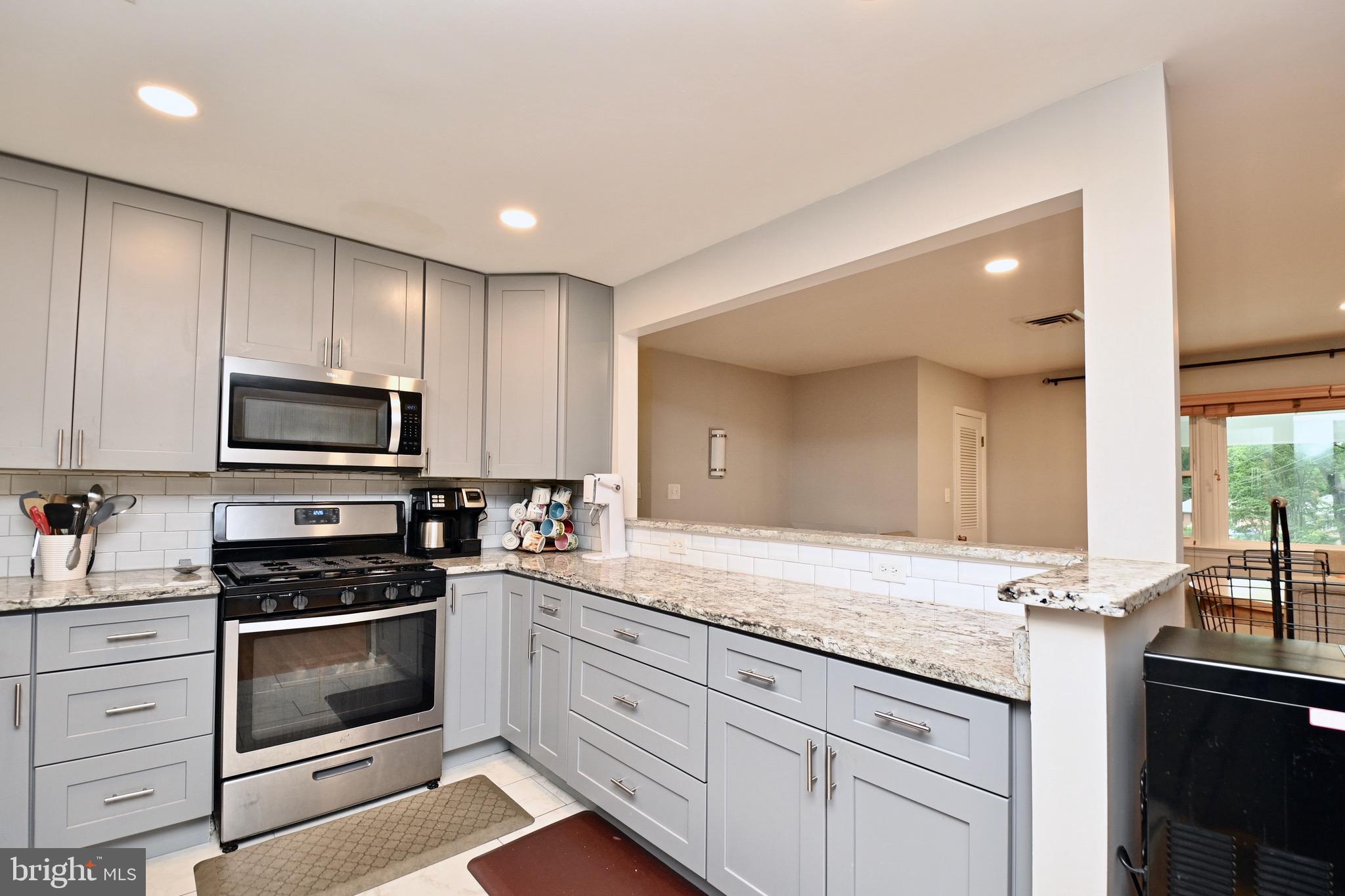 KINGWOOD PARK - Residential Lease