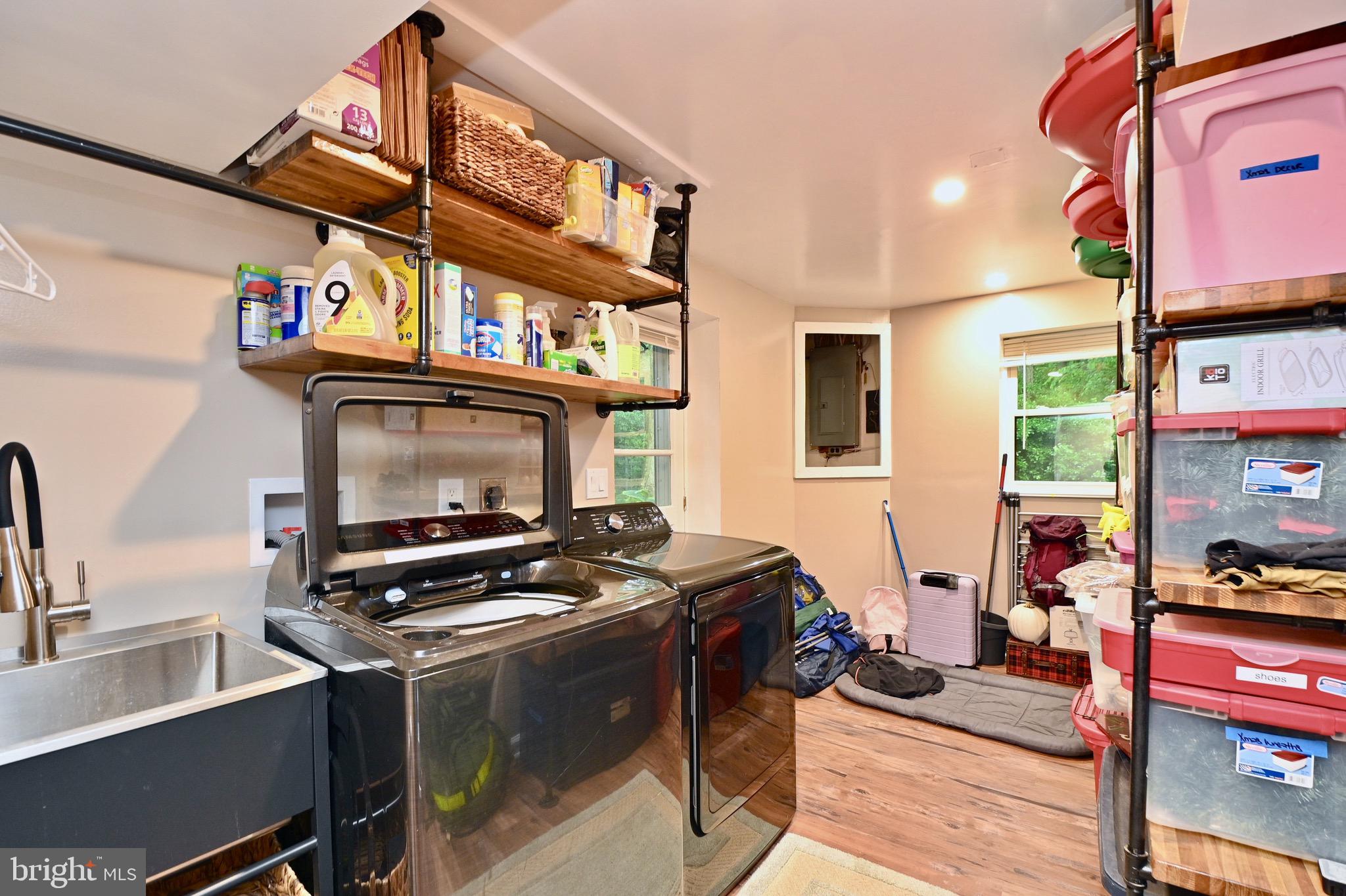 KINGWOOD PARK - Residential Lease