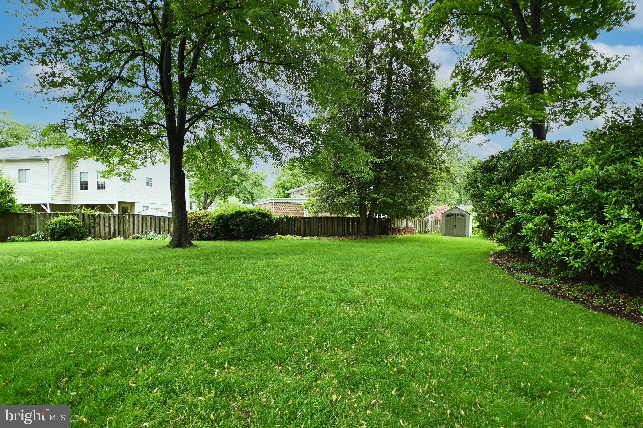 KINGWOOD PARK - Residential Lease