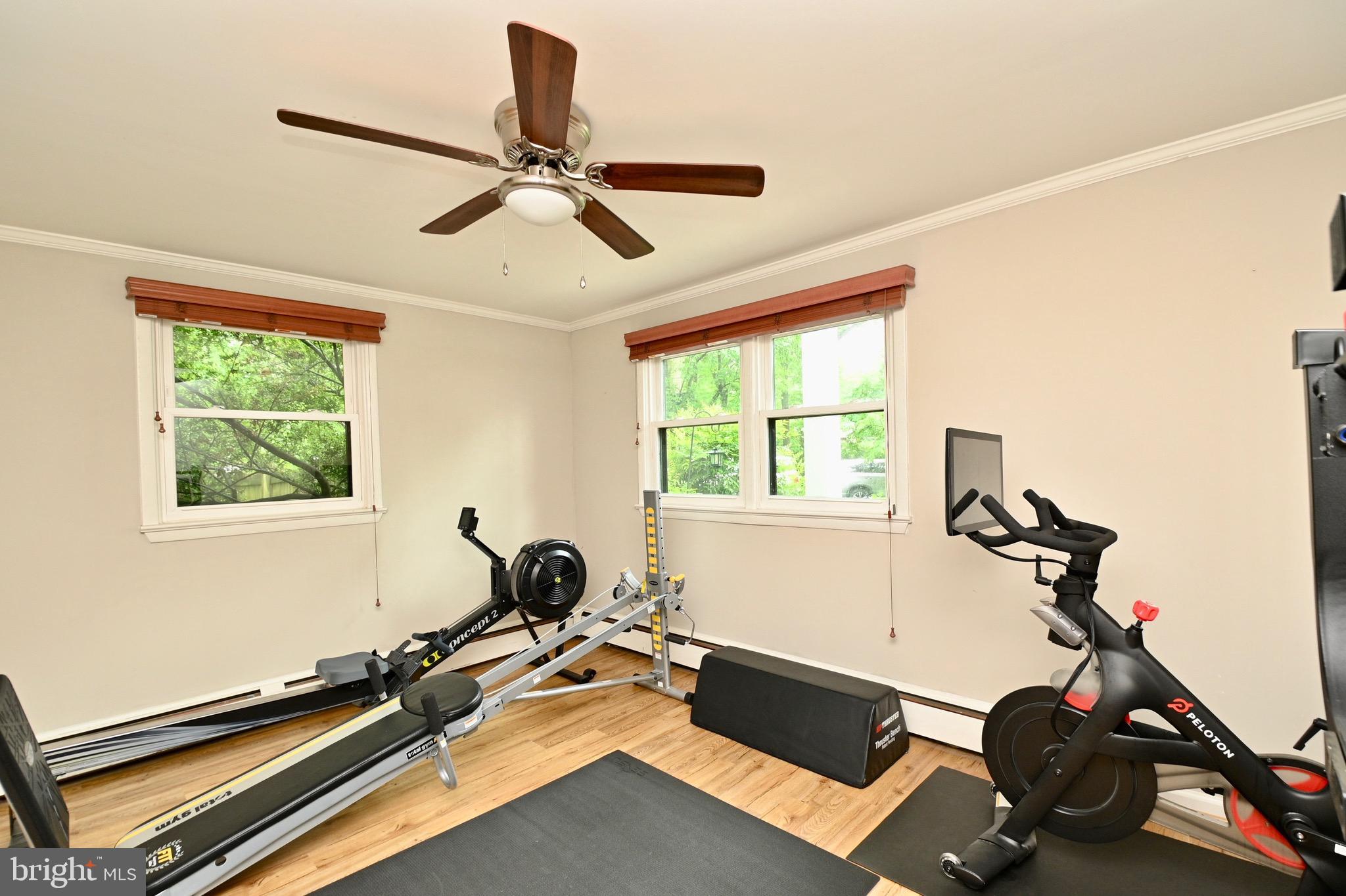 KINGWOOD PARK - Residential Lease