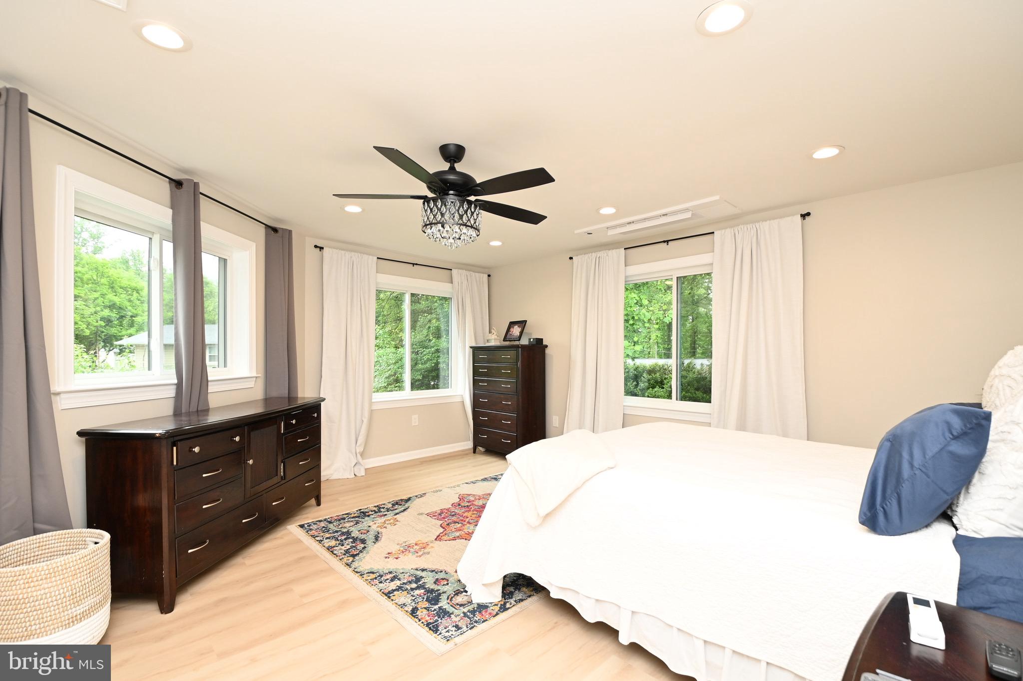 KINGWOOD PARK - Residential Lease