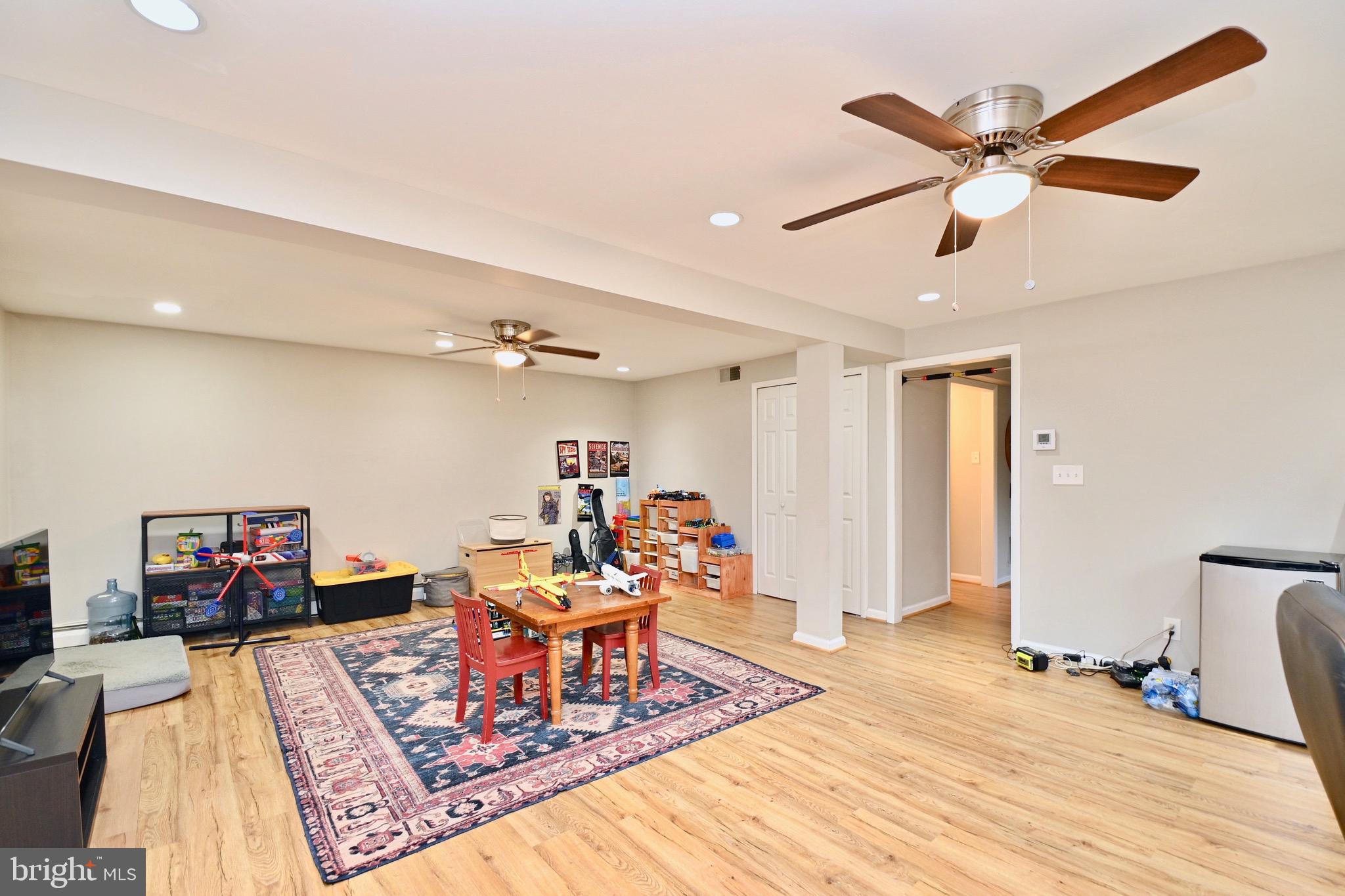 KINGWOOD PARK - Residential Lease