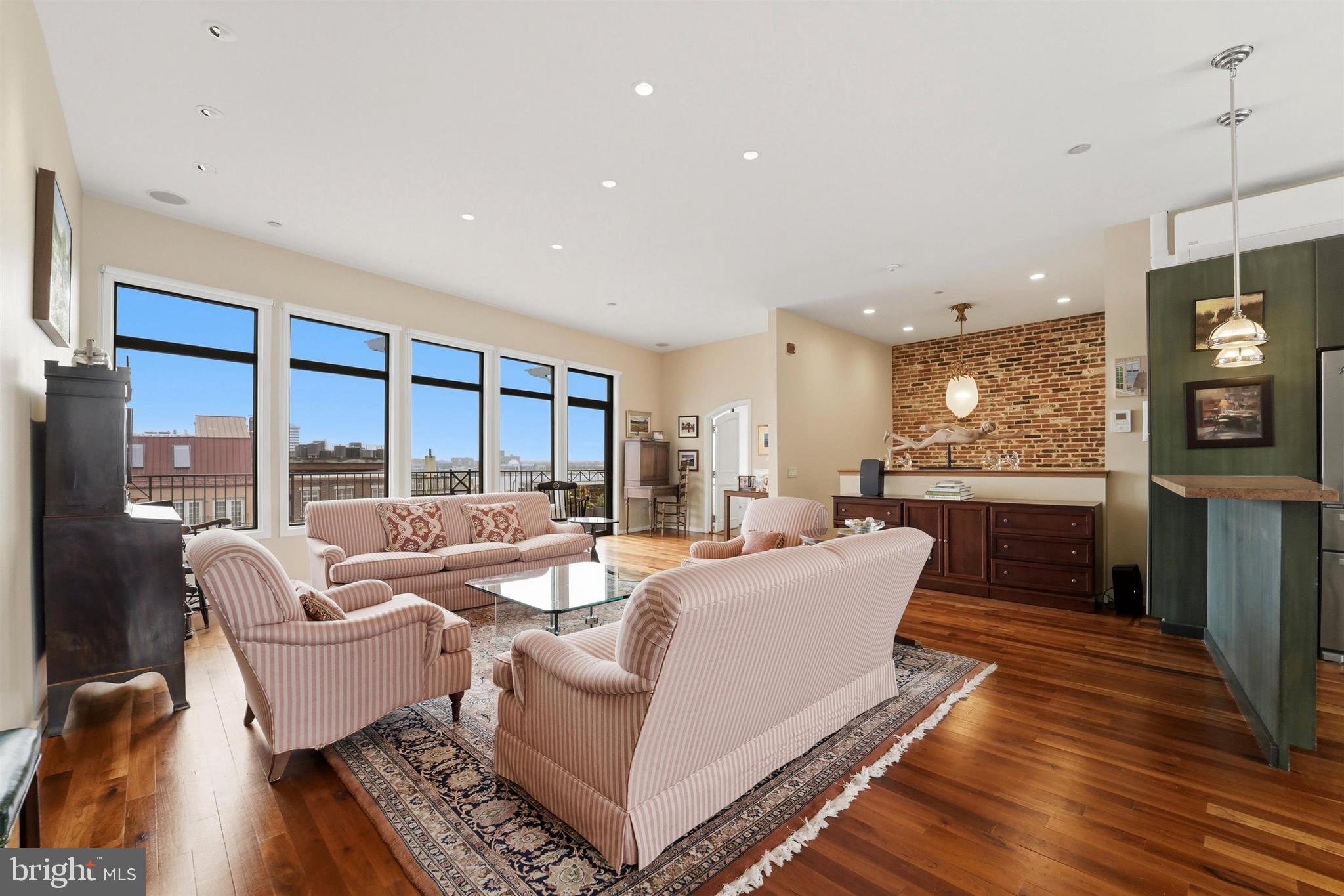 OLD CITY - Residential