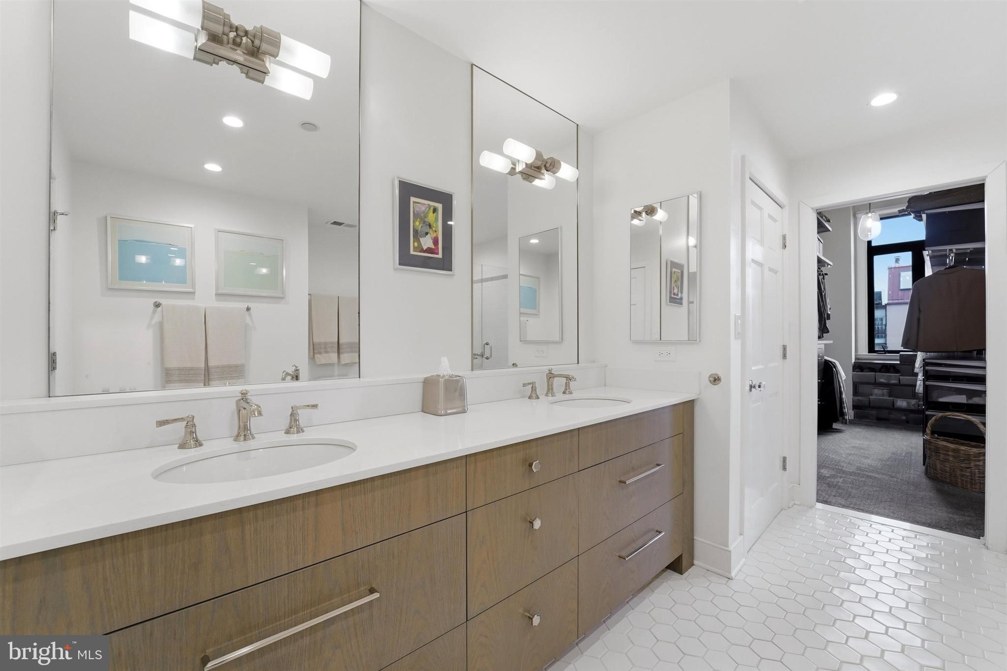 OLD CITY - Residential