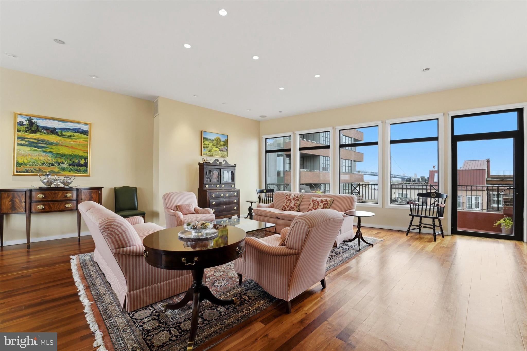 OLD CITY - Residential