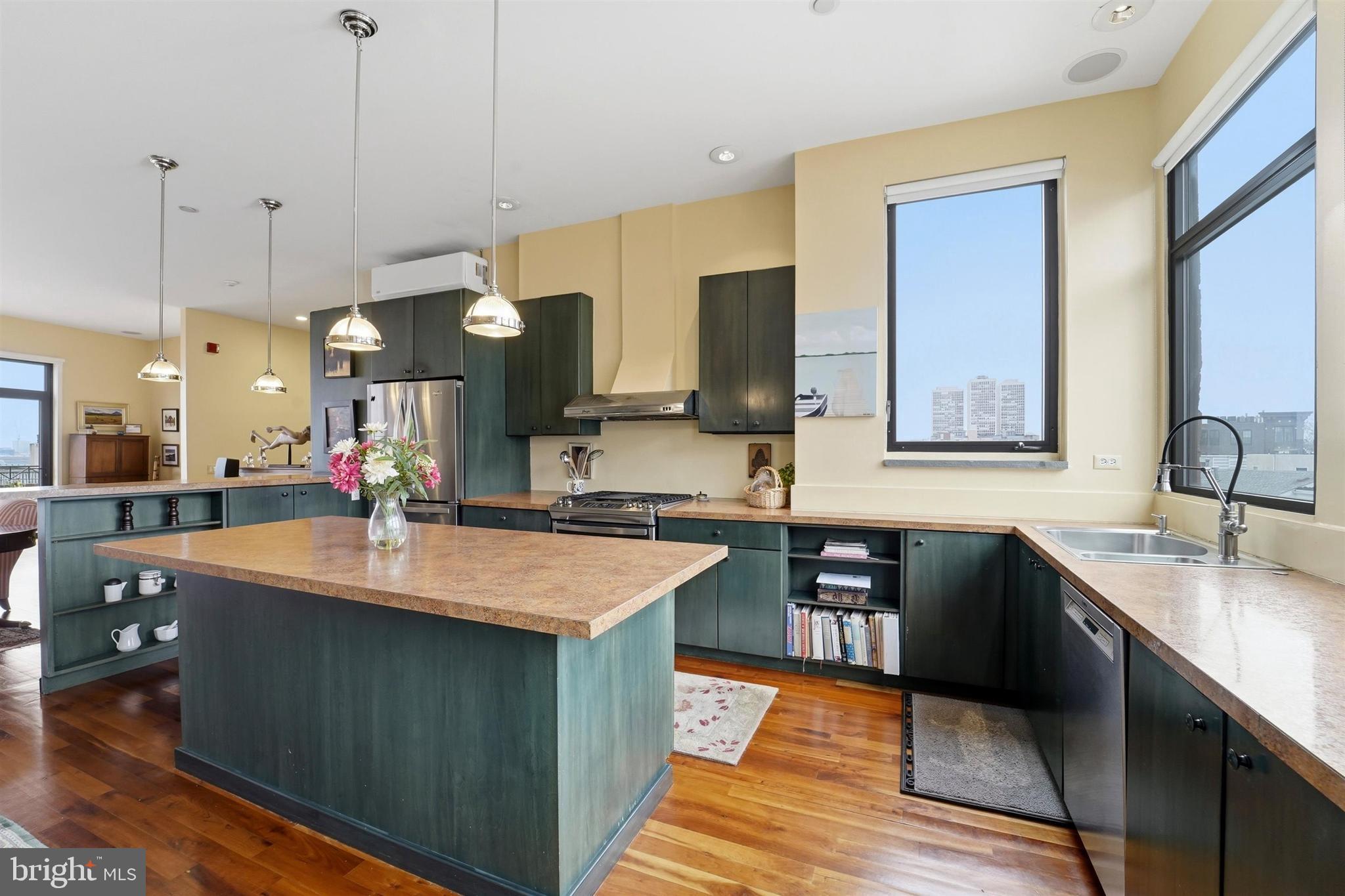 OLD CITY - Residential