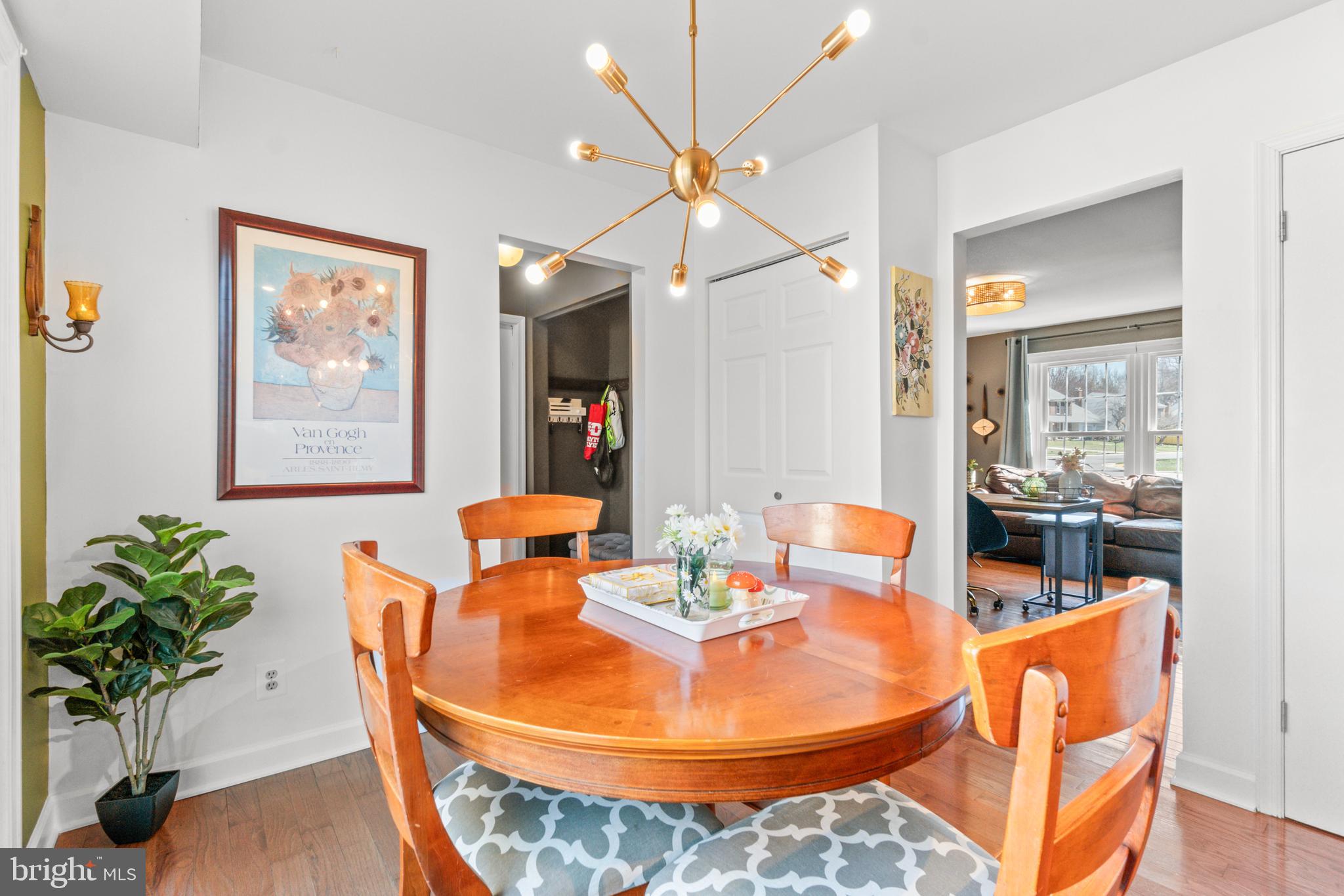 BURLEIGH MANOR - Residential