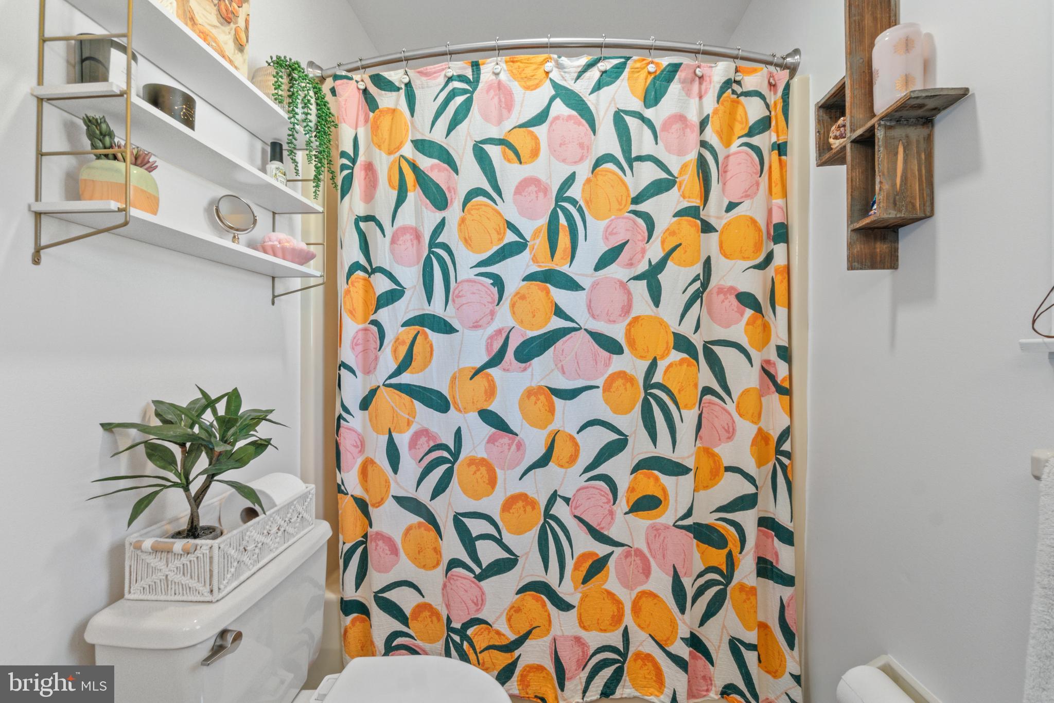 BURLEIGH MANOR - Residential