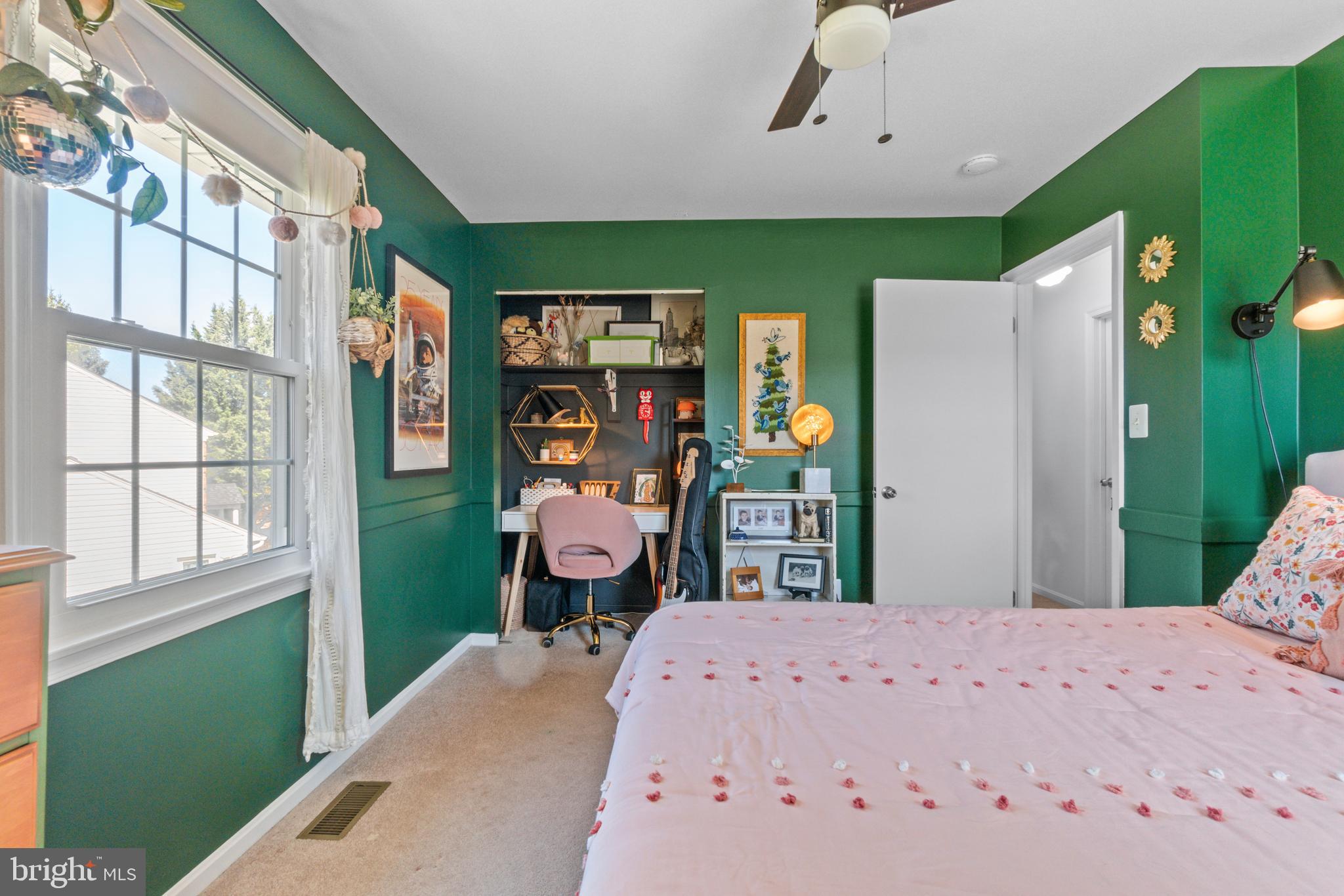 BURLEIGH MANOR - Residential