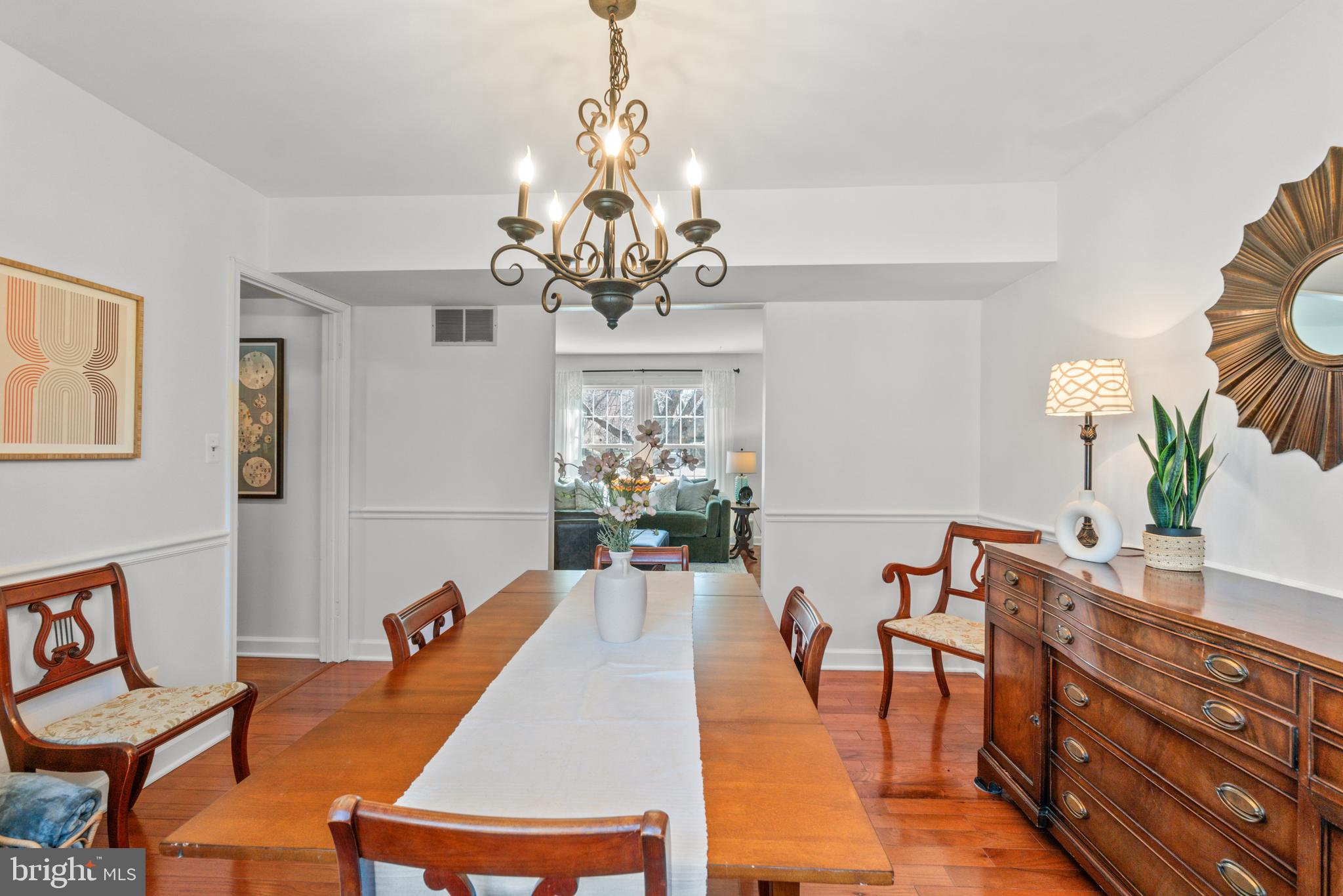 BURLEIGH MANOR - Residential