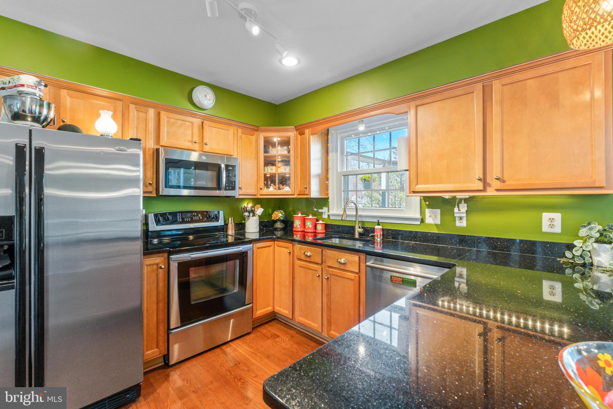 BURLEIGH MANOR - Residential