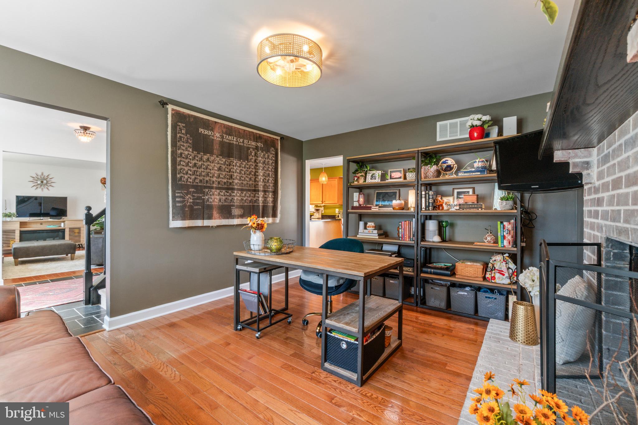 BURLEIGH MANOR - Residential