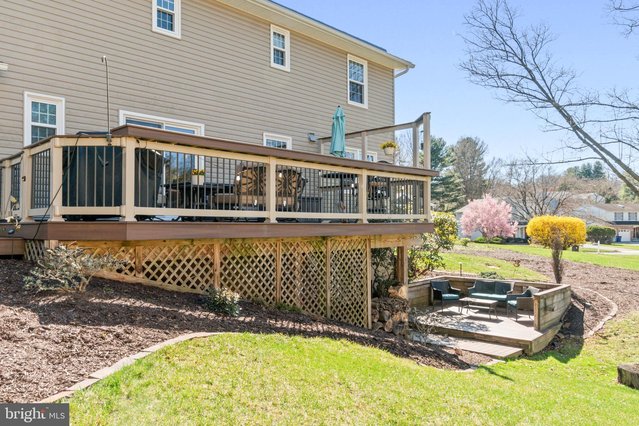 BURLEIGH MANOR - Residential