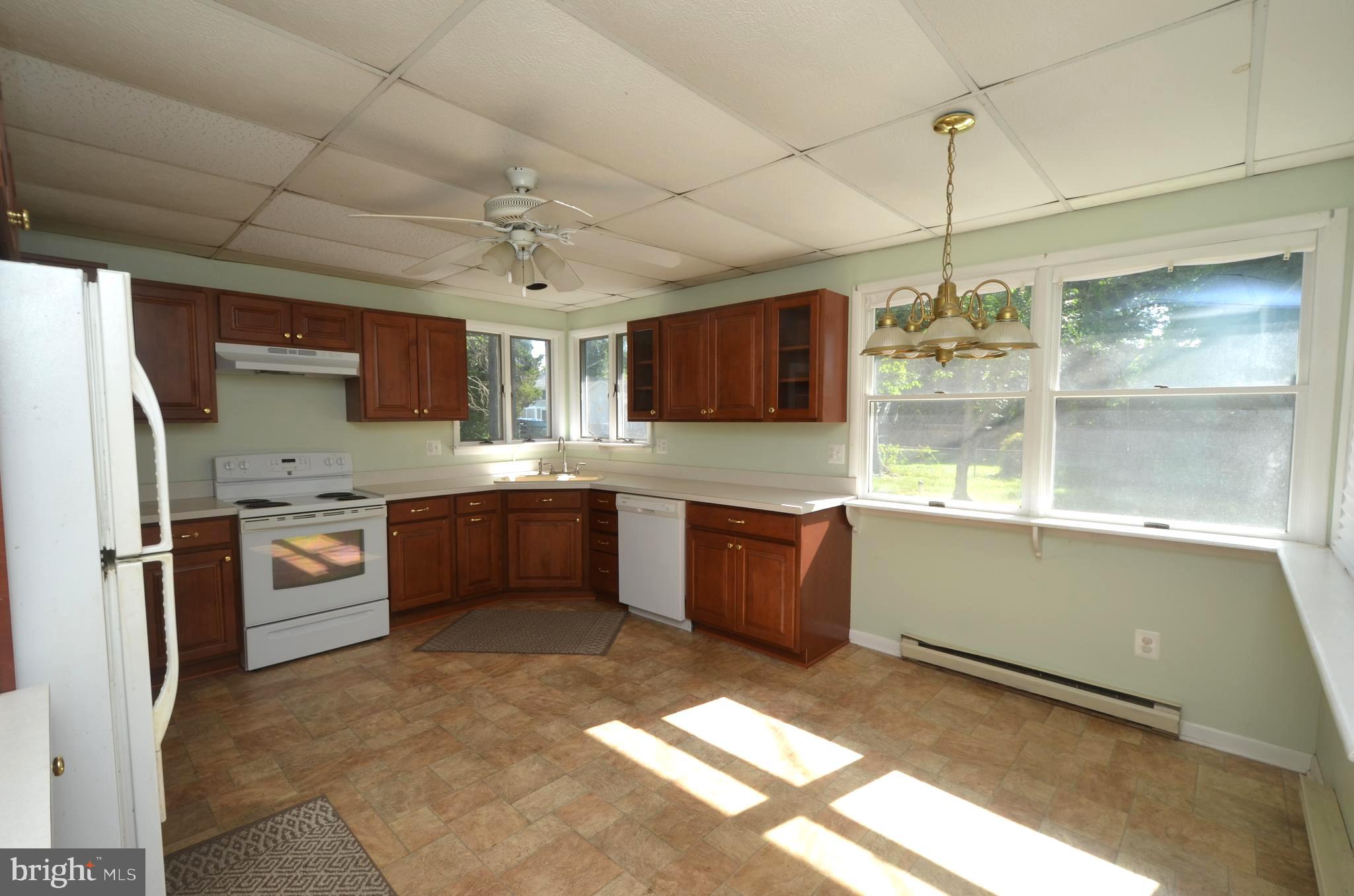 6049 PARKERS CREEK DRIVE