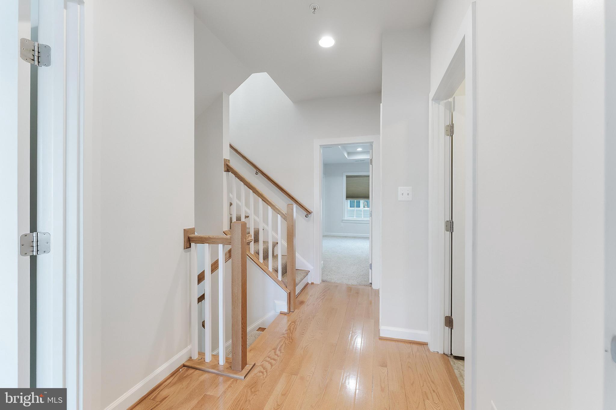 DISCOVERY SQUARE - Residential Lease