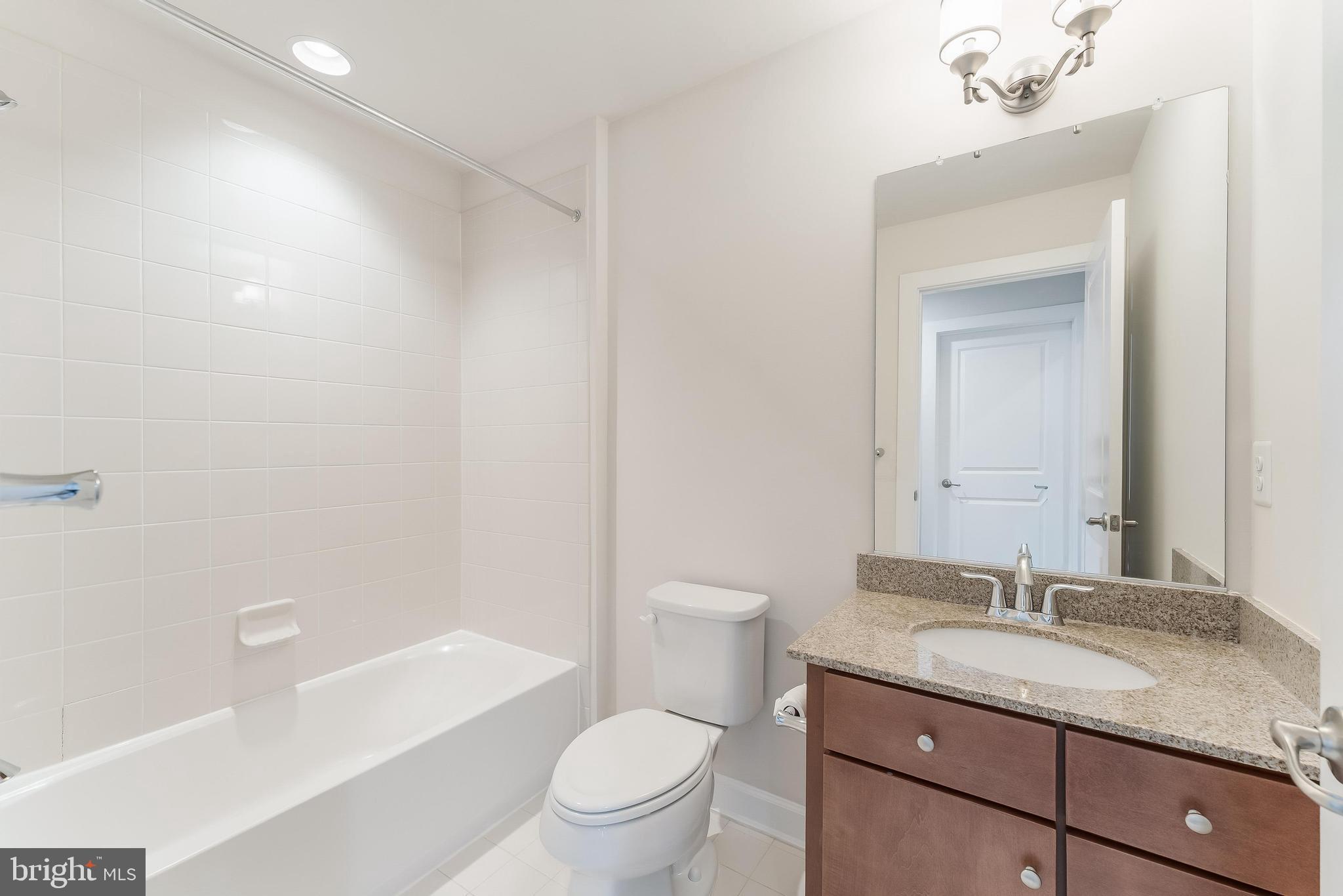 DISCOVERY SQUARE - Residential Lease