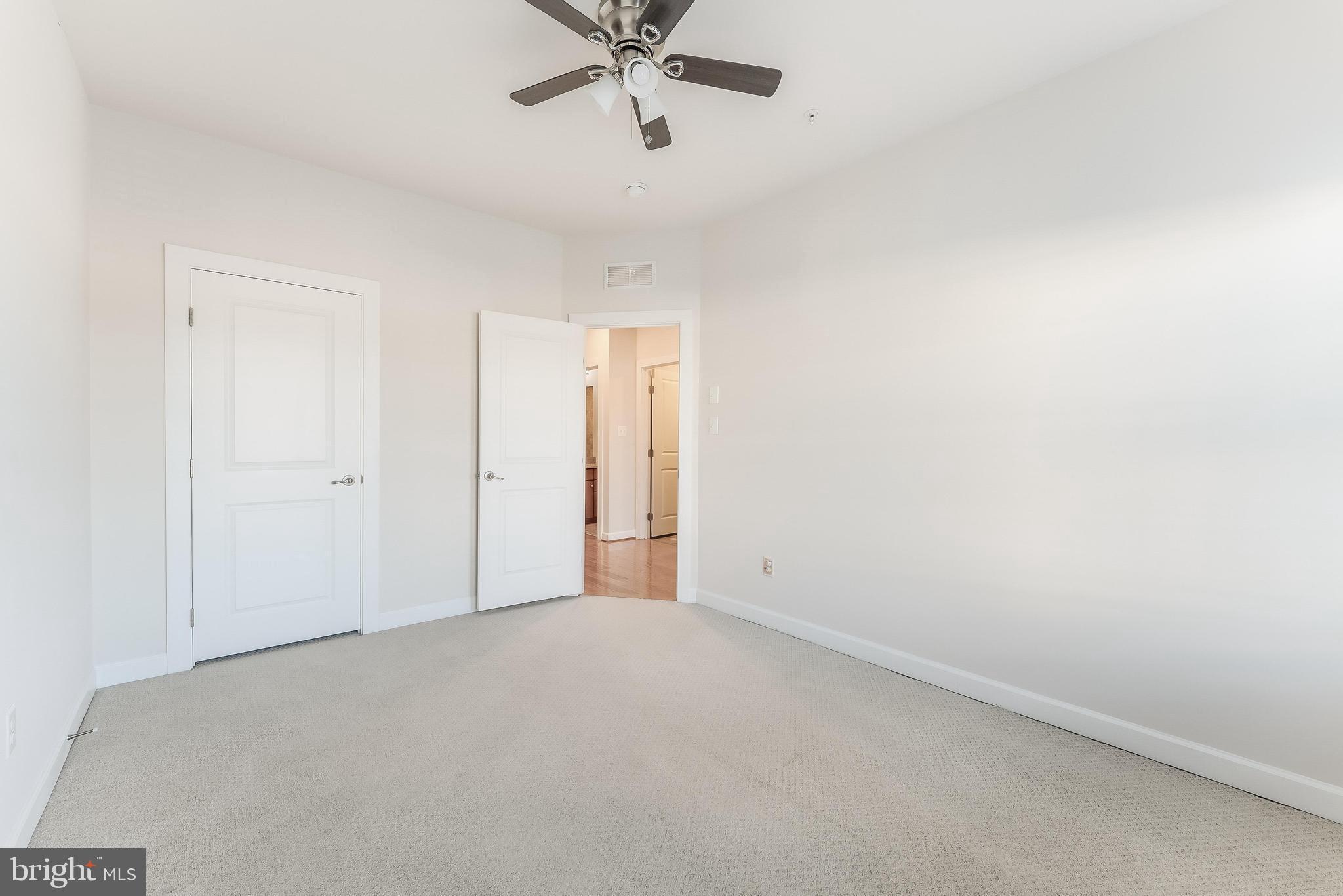 DISCOVERY SQUARE - Residential Lease