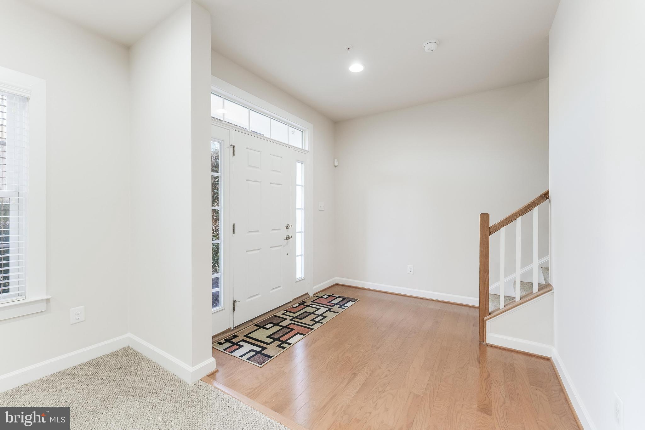 DISCOVERY SQUARE - Residential Lease