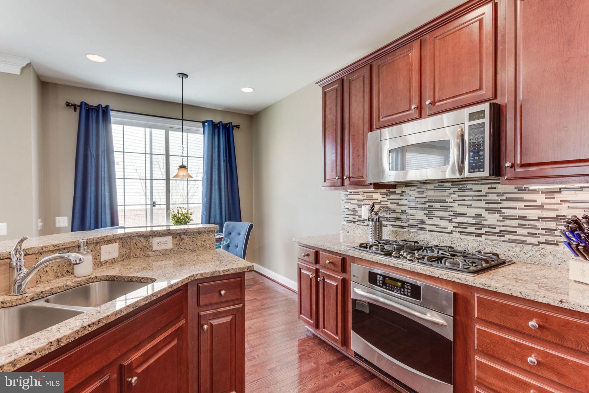 POTOMAC CLUB - Residential