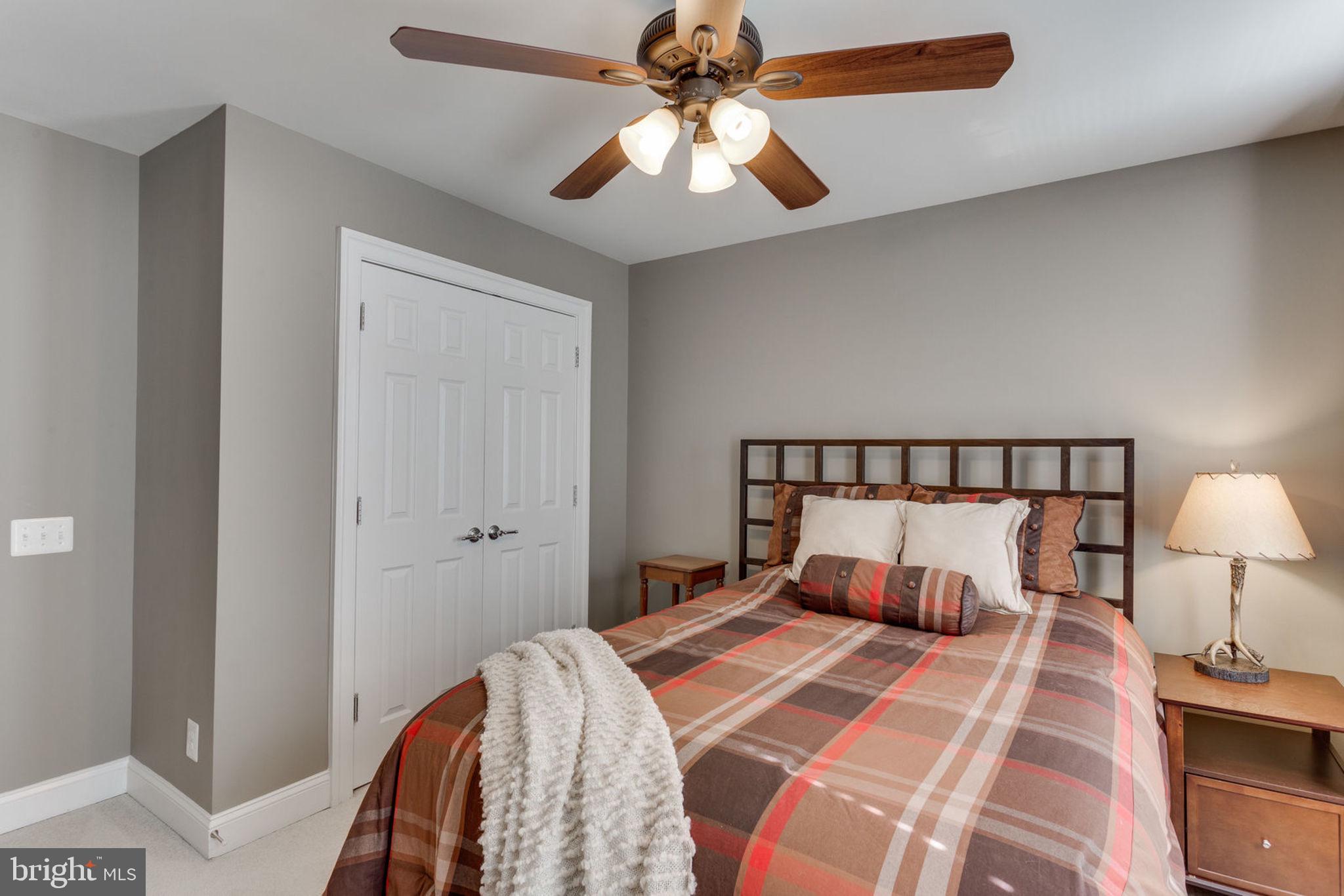 POTOMAC CLUB - Residential