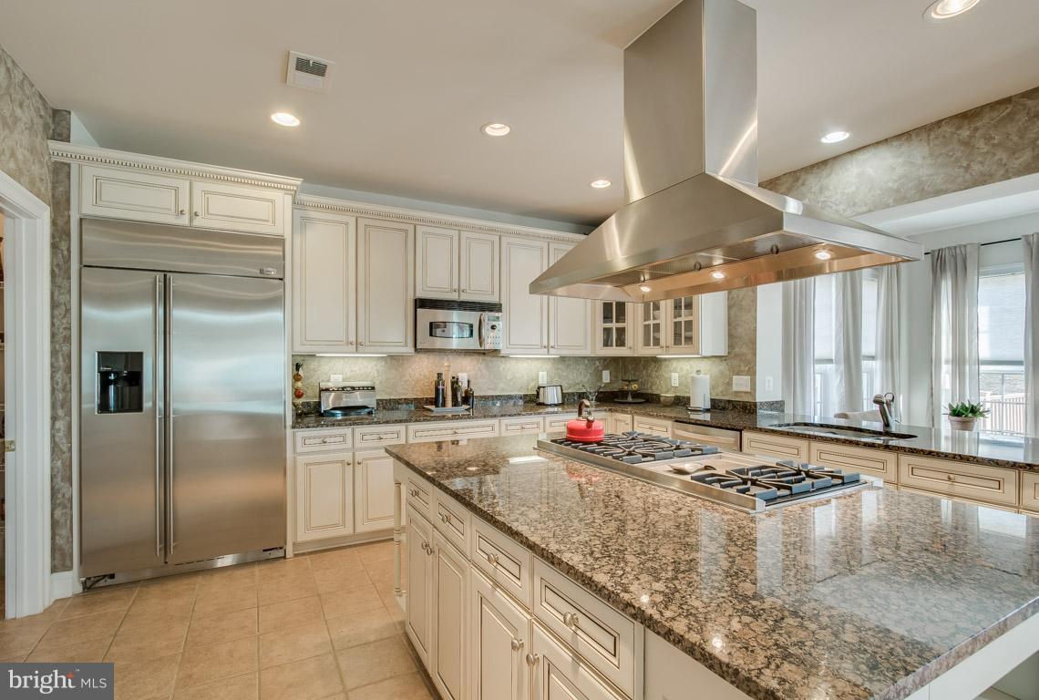 LAUREL HILL LANDBAY - Residential