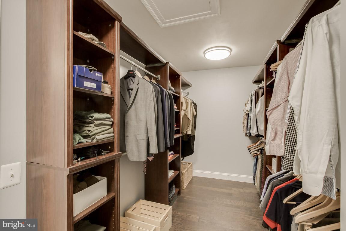 LAUREL HILL LANDBAY - Residential