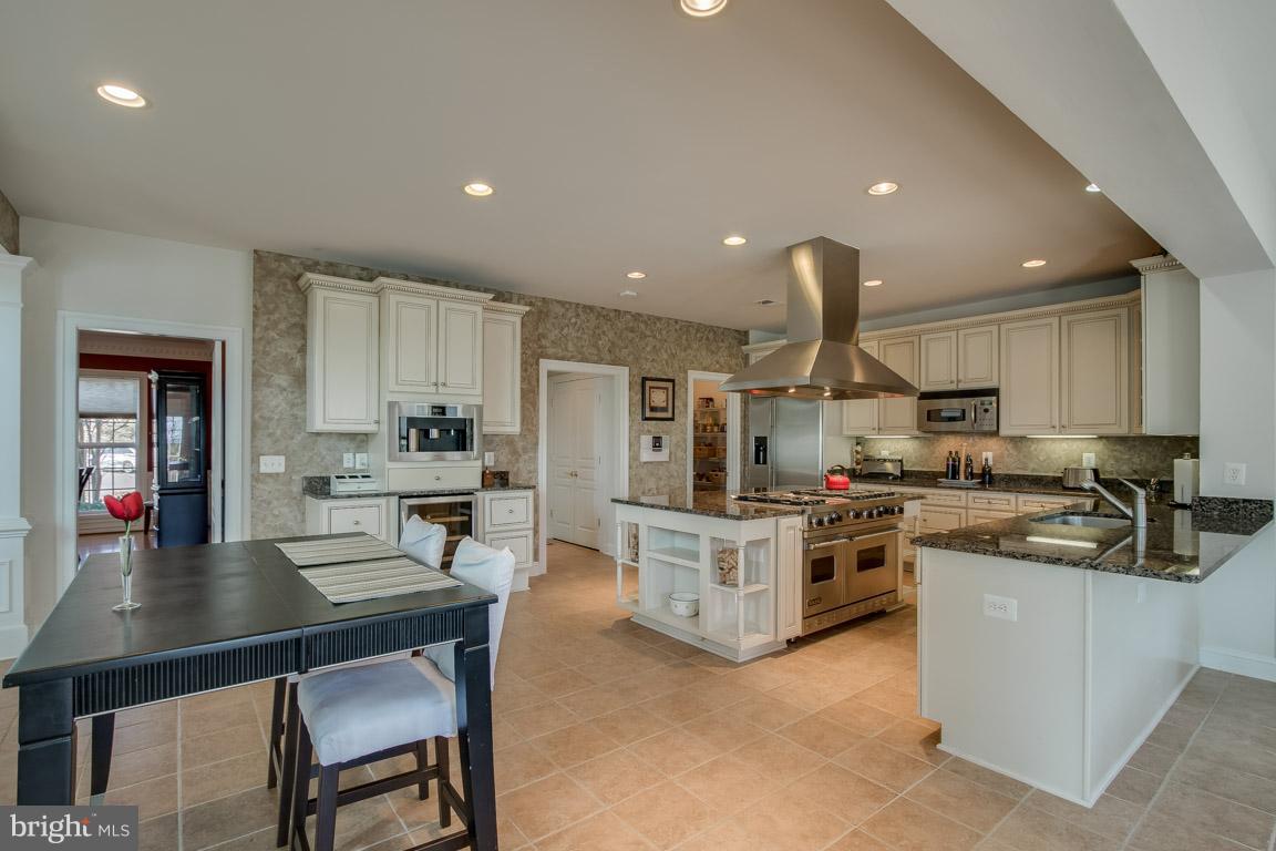 LAUREL HILL LANDBAY - Residential