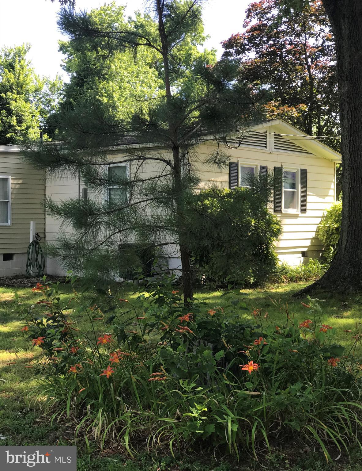 WESTMORELAND SHORES - Residential