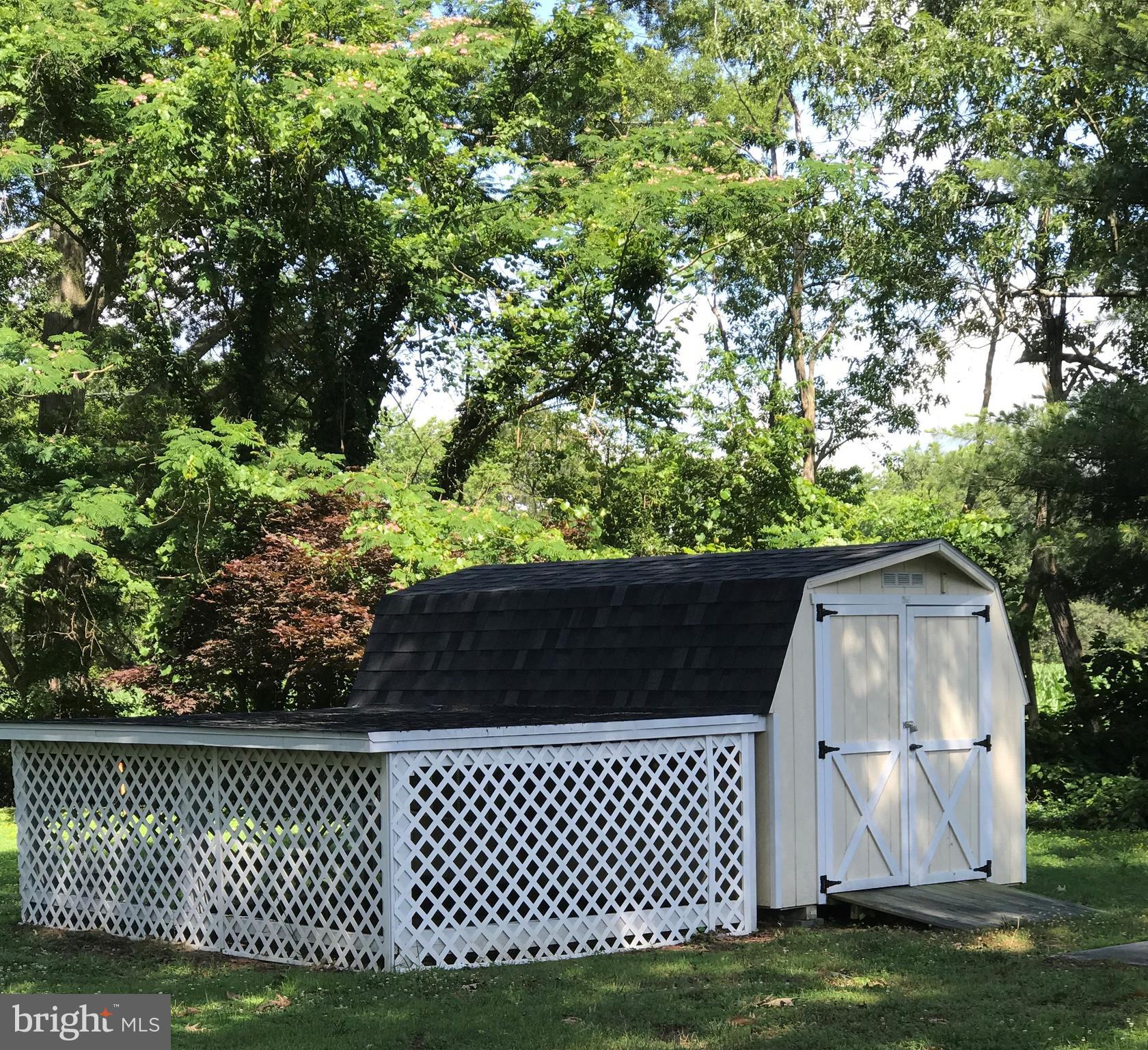 WESTMORELAND SHORES - Residential