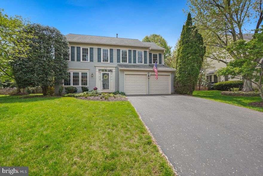 Lovely 4 Bedroom Colonial with 3 Finished Levels.  Gleaming Hardwood Floors,  Remodeled Kitchen with New White Cabinets and White Quartz Countertops.  High End Stainless Appliances.  Professionally Painted for New Owners.  Screened in Porch and Deck.  Fenced Back Yard.  Large Family Room with Gas Fireplace and Beautiful Mantle.  Oversized Primary Ensuite with Hardwood, Ceiling Fan and Large Closets.  Primary  Bathroom with Soaking Tub, Double Vanity, New Cabinets with Storage Cabinet for Linens, Separate Shower.  
3 Good Sized Guest Rooms with Double Closets.  Lower Level has a Sleeping Alcove and Full Bath for Guests and a Recreation Room for Multi Use, Gym or Office or Playroom.  Large storage with Built in Shelving and Laundry Area.  Low HOW, Quiet Cul-De-Sac, Minutes from VRE and Shopping/Dining.