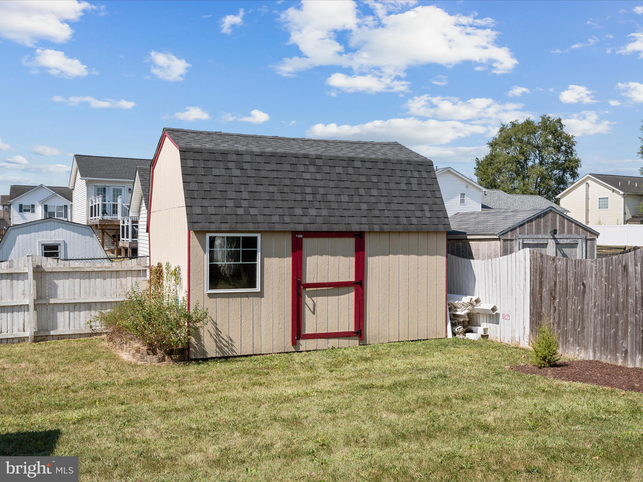 SPRING HILL - Residential